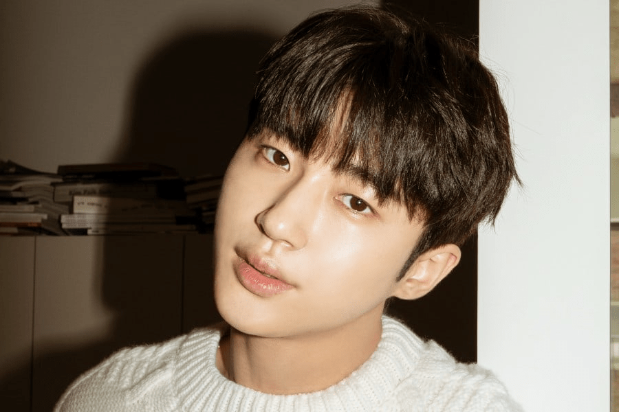 Byun Woo Seok is positively considering to star in "When Flowers Bloom