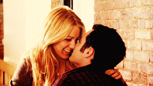 Blake Lively Kiss Kisses