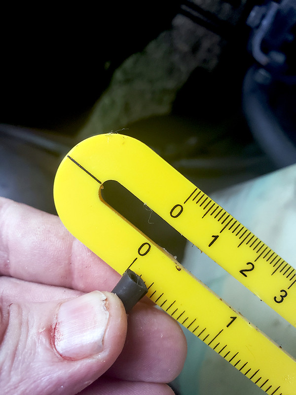 Vacuum line hose size