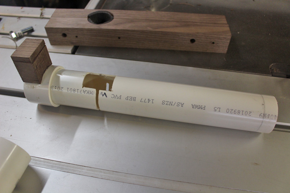 Dust collection for bandsaw