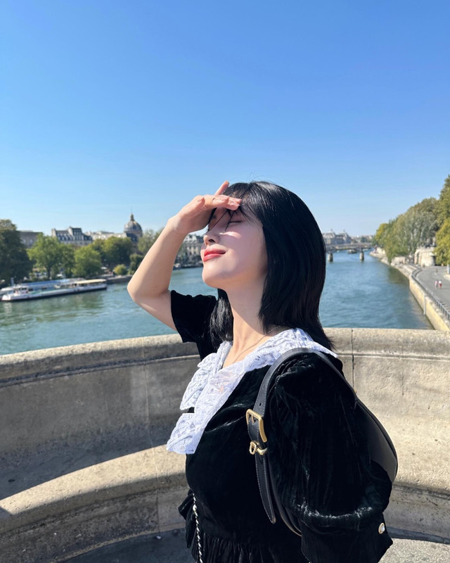 a (11) — Postimages