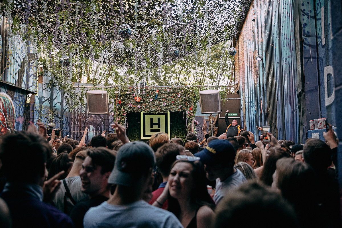 The 16 Best Clubs in Manchester Skiddle