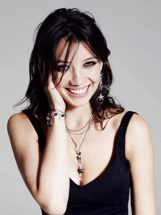 Daisy Lowe biography, personal life, films Movies 2023