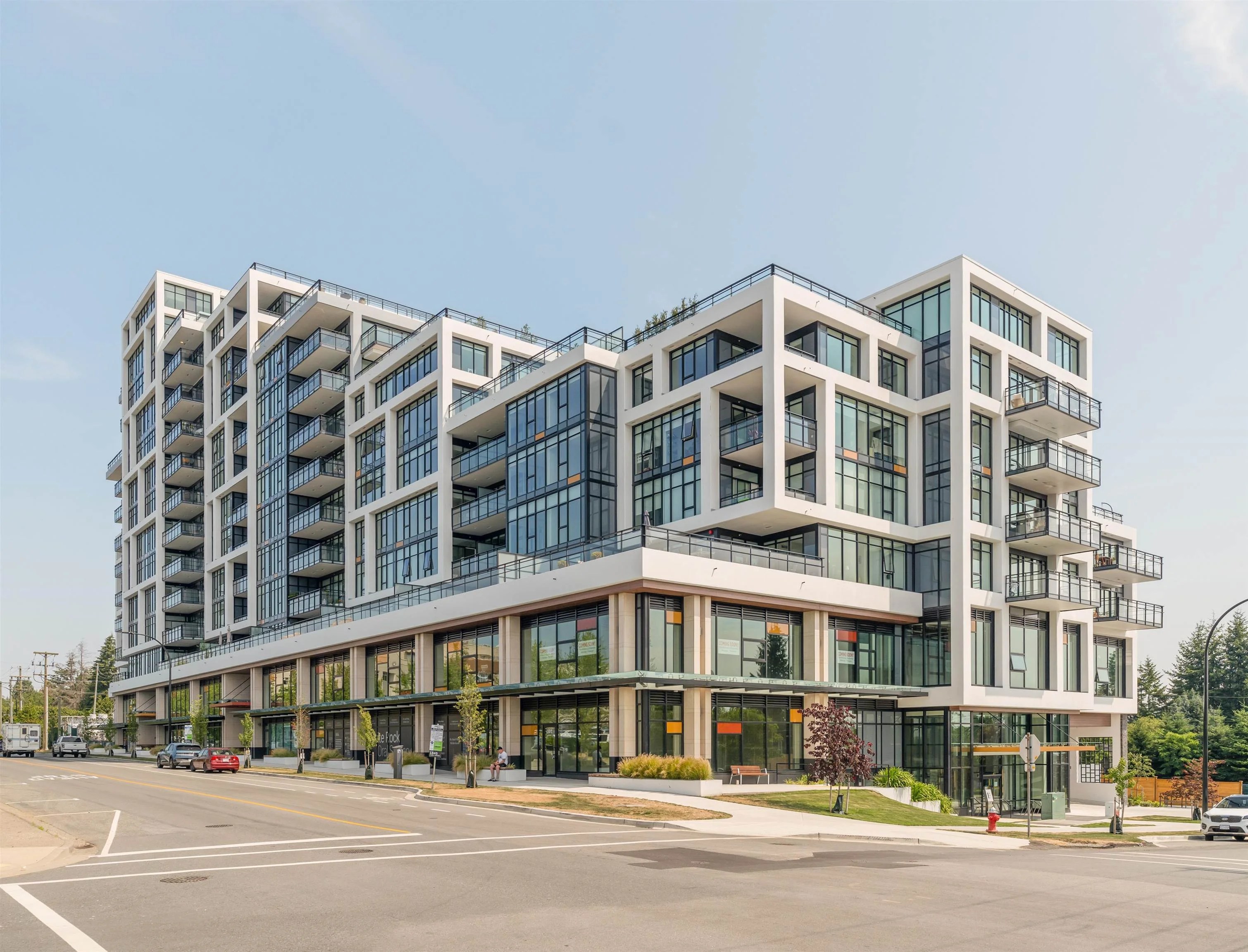 504 1526 FINLAY STREET South Surrey White Rock Apartment/Condo For