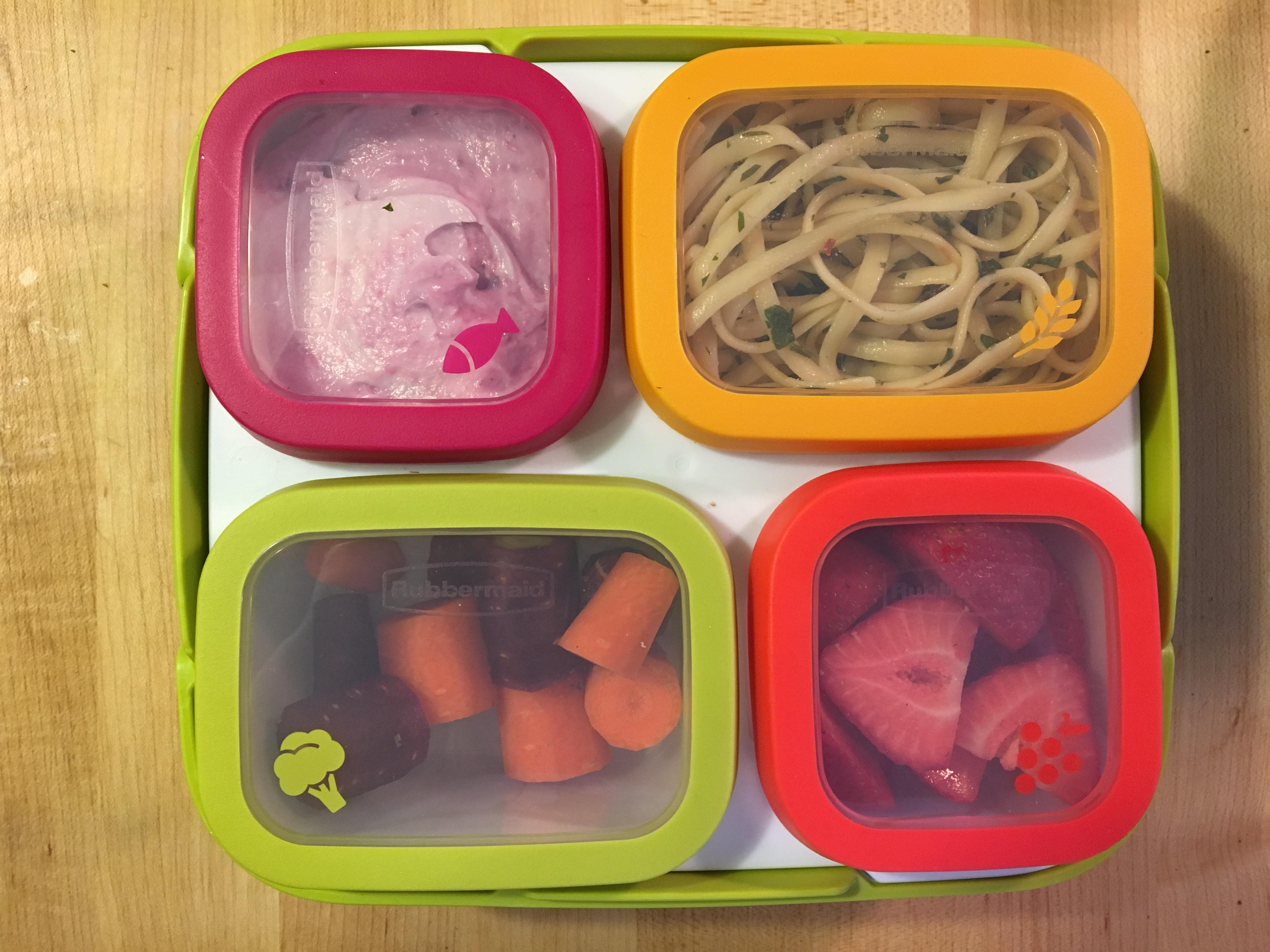 Heads up, Rubbermaid now has insulated meal prep containers. r