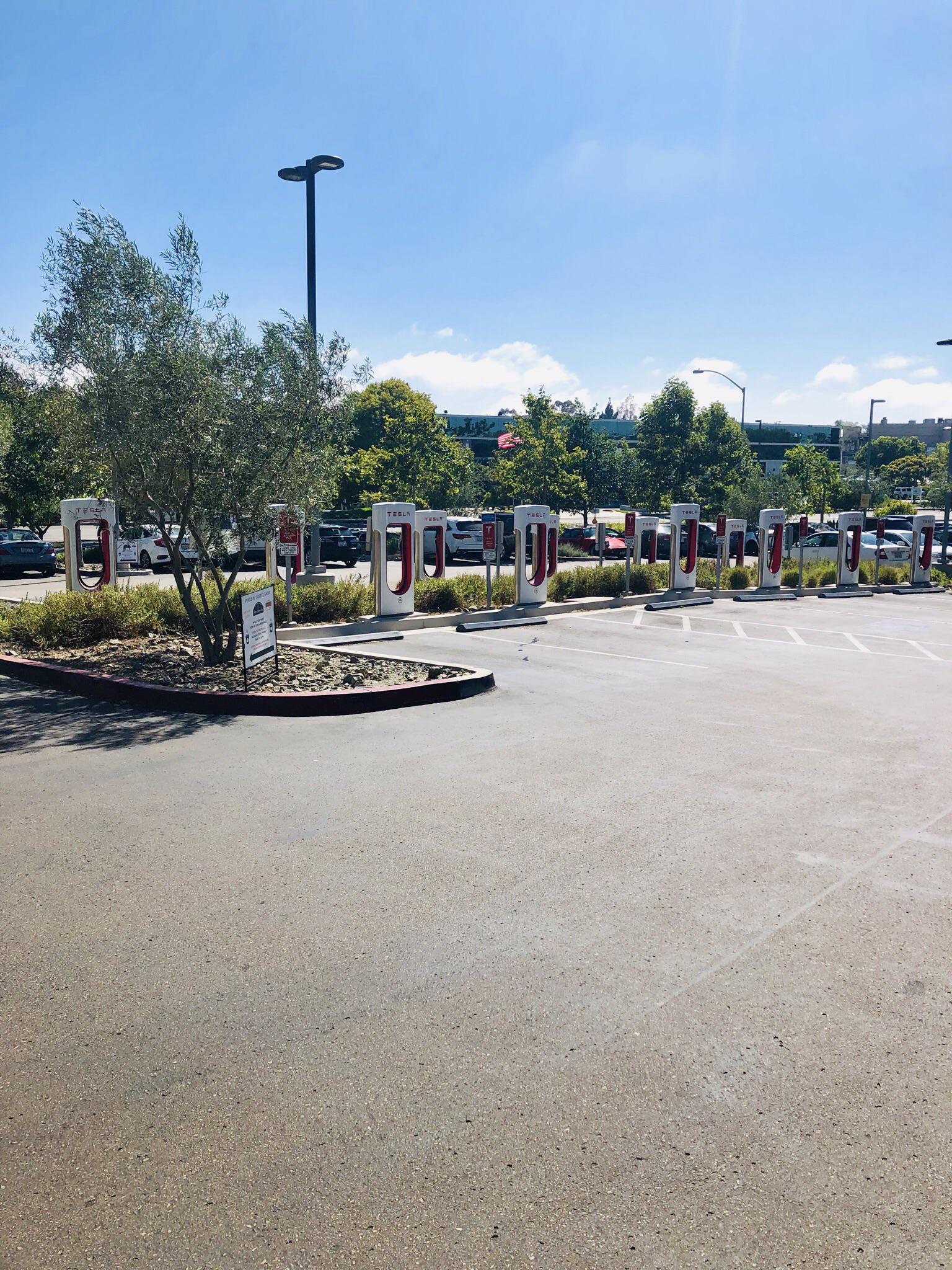 Fantastic expansion of superchargers! 12/12 stalls empty in the middle of the day at this