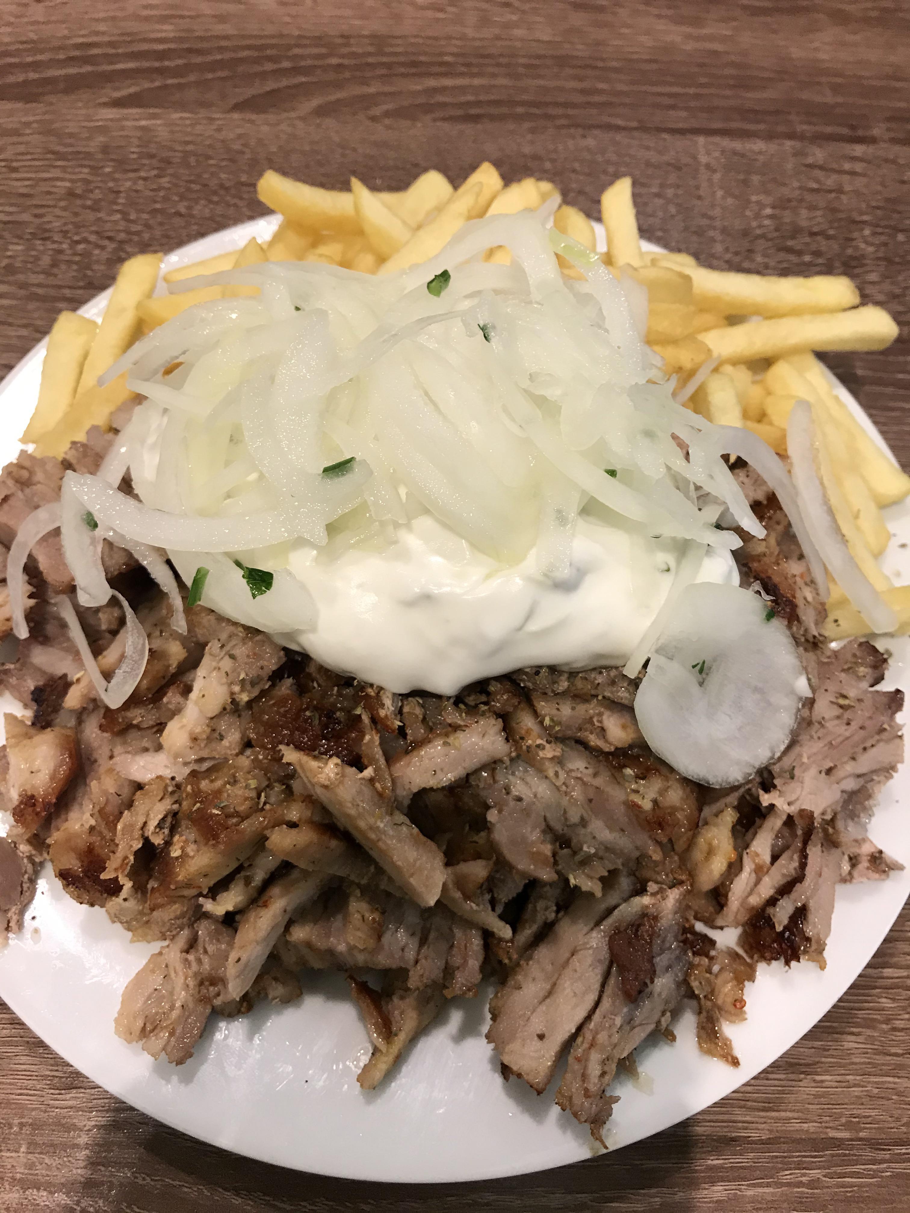 When I’m really hungry I head out to Iltis grill the best pork gyros in Köln, Germany imho
