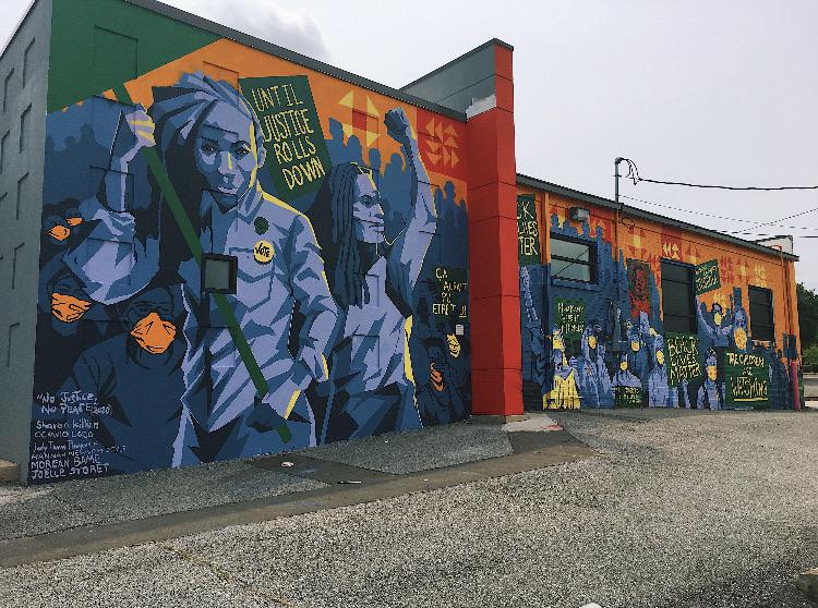 BLM Mural near my hometown. r/toptalent