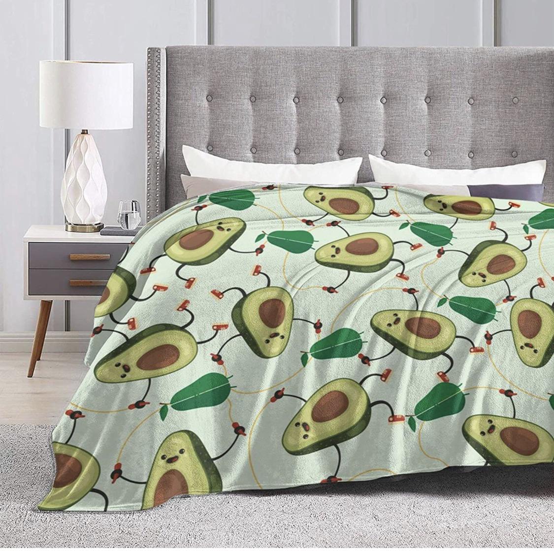 AVOCADO BLANKET r/JoanaCeddia