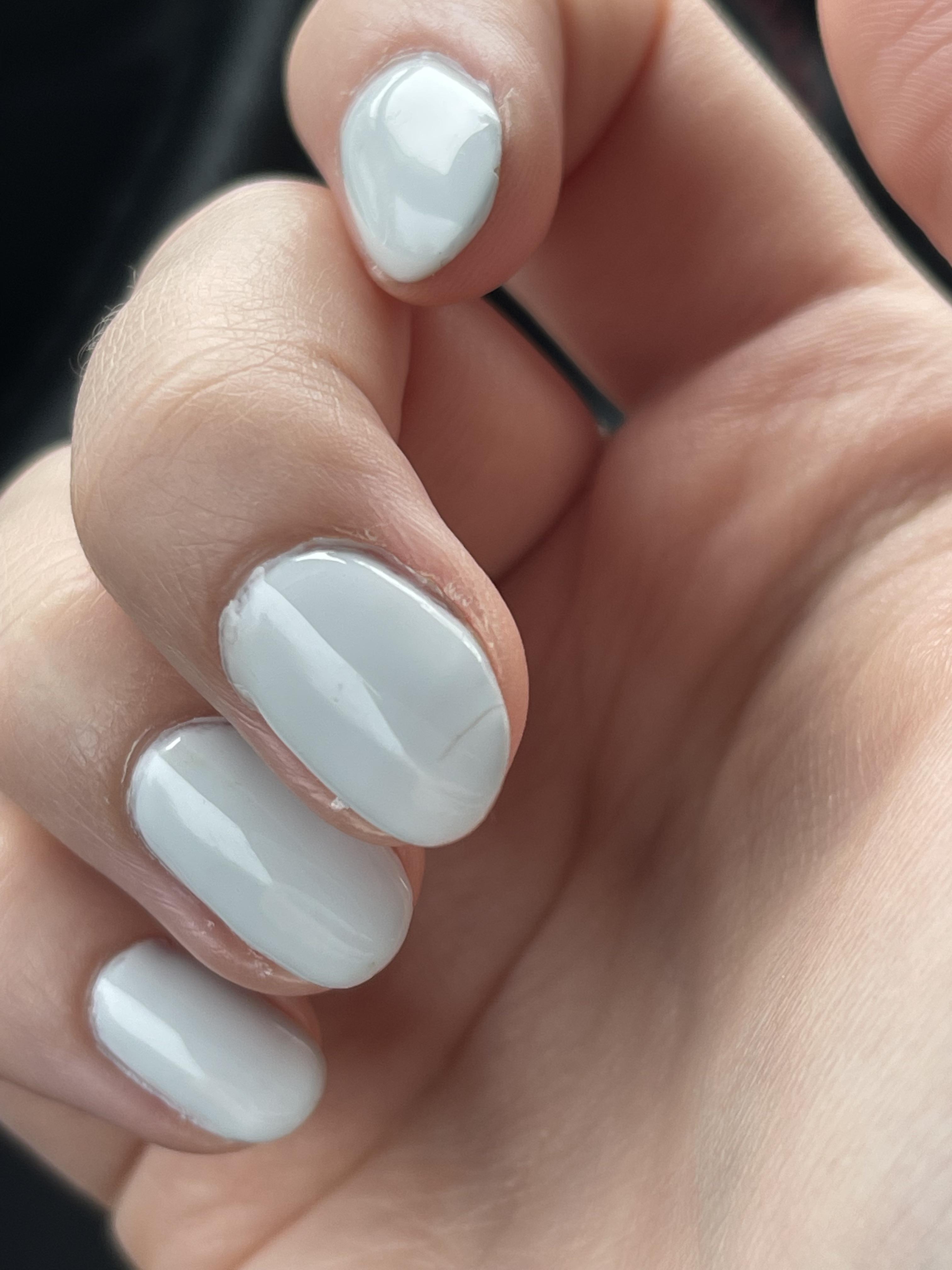 Is it possible to do a layer of dip under gel polish to strengthen