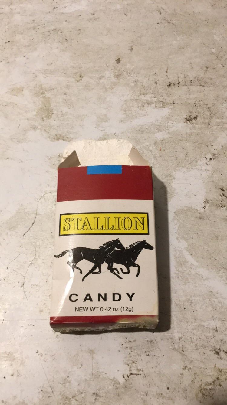 Old candy looks like a cigarette package r/mildlyinteresting