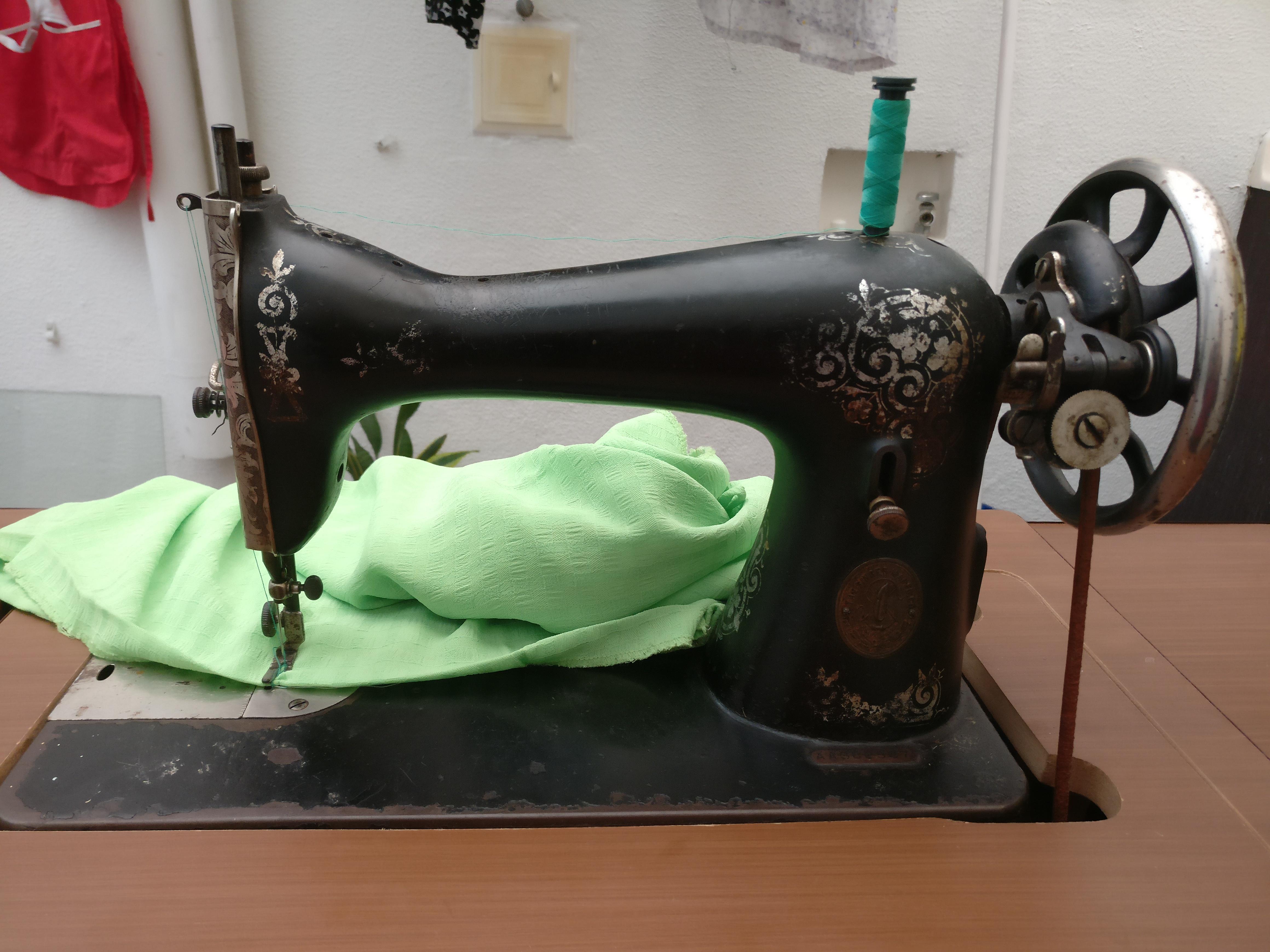 Singer sewing machine my great grandmother bought in 1933,perfectly functional today r