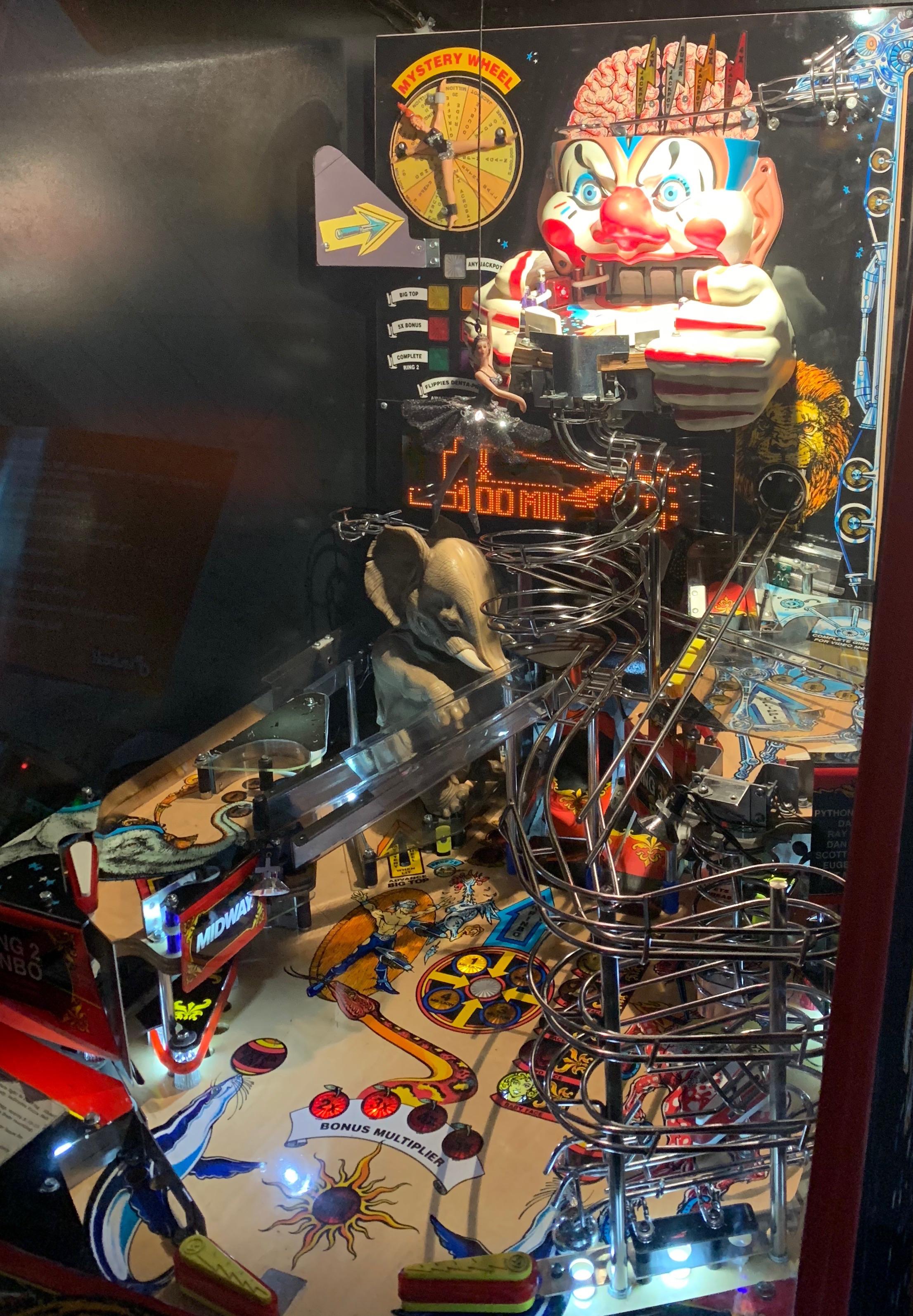 Went to the Pinball Hall of Fame museum this week. I got a chance to