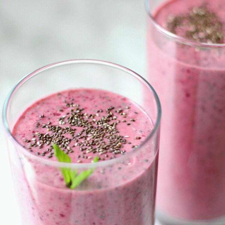 KaleBerry Smoothie r/Smoothies