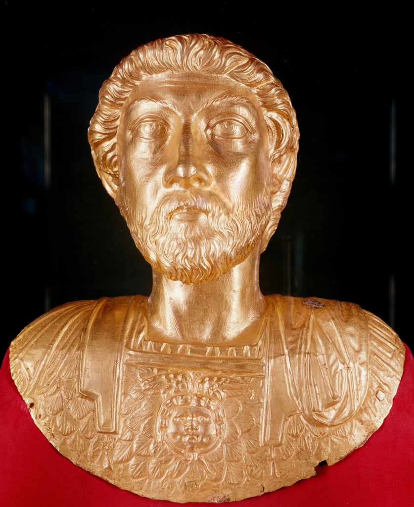 The gold bust of Marcus Aurelius (121180 AD). (837X1024) r/AncientWorld