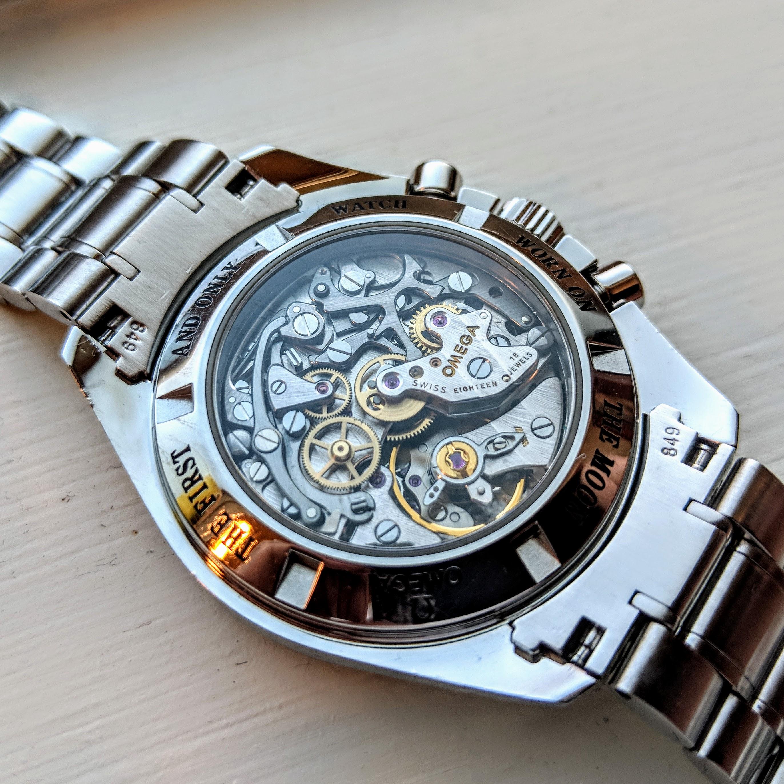 [Omega Speedmaster] So many pictures of the Omega Speedmaster face. How