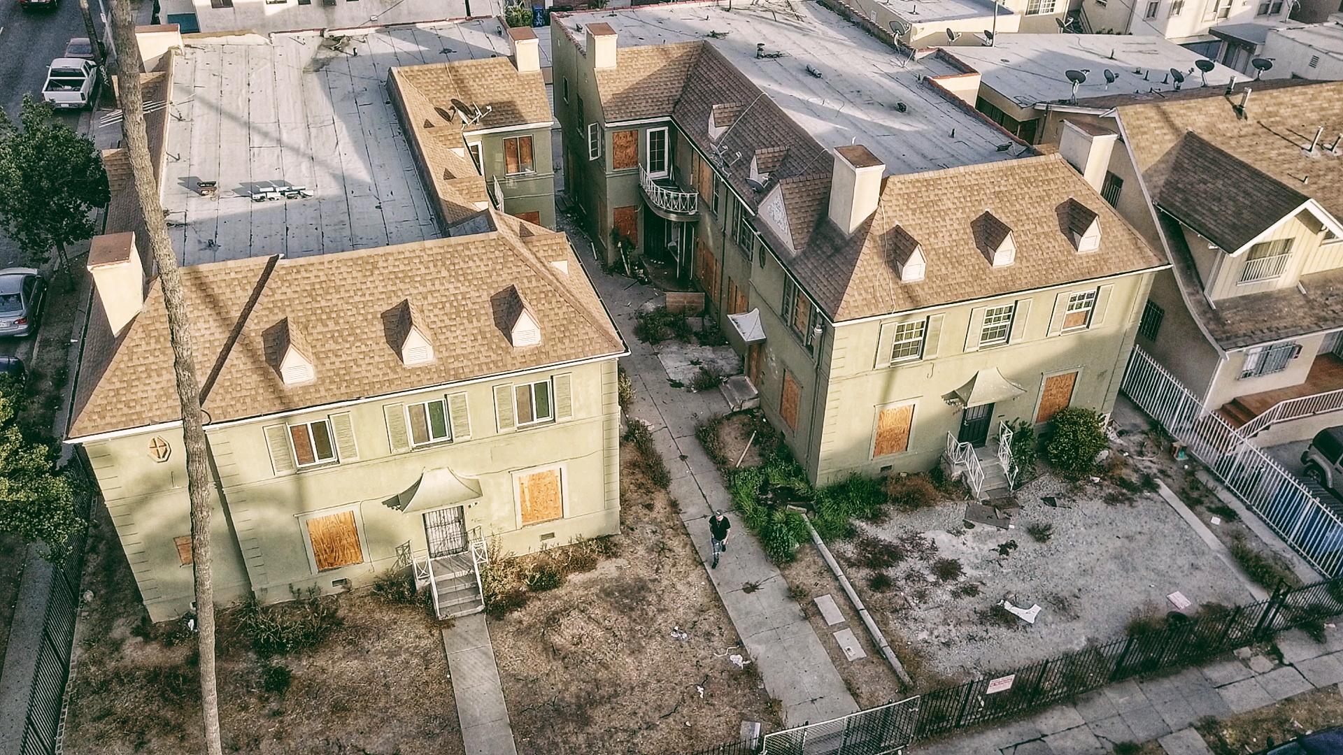 Classic Los Angeles Apartments Left Abandoned [OC] r/urbanexploration