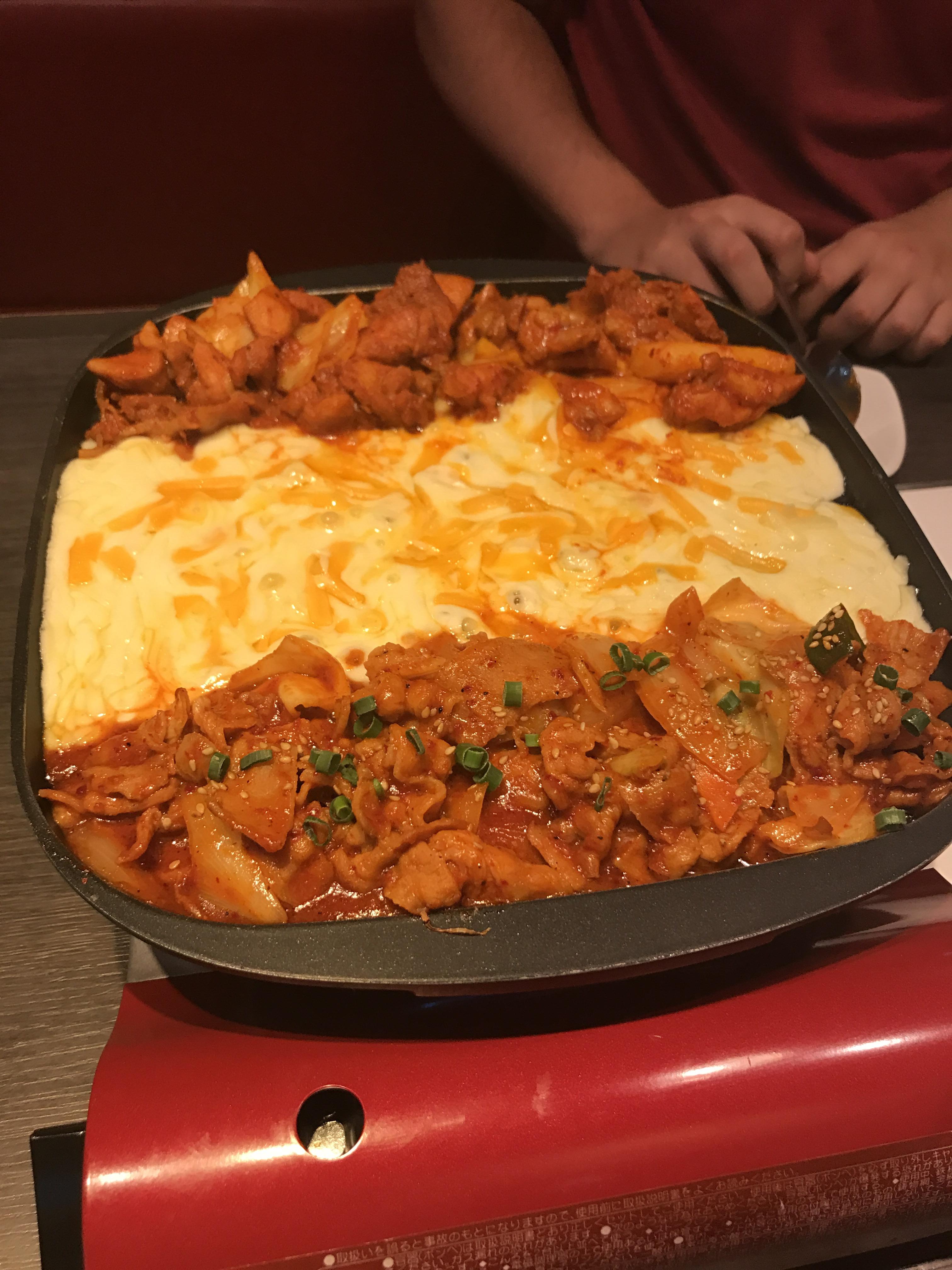 [I ate] Korean barbecue with cheese in the middle r/food