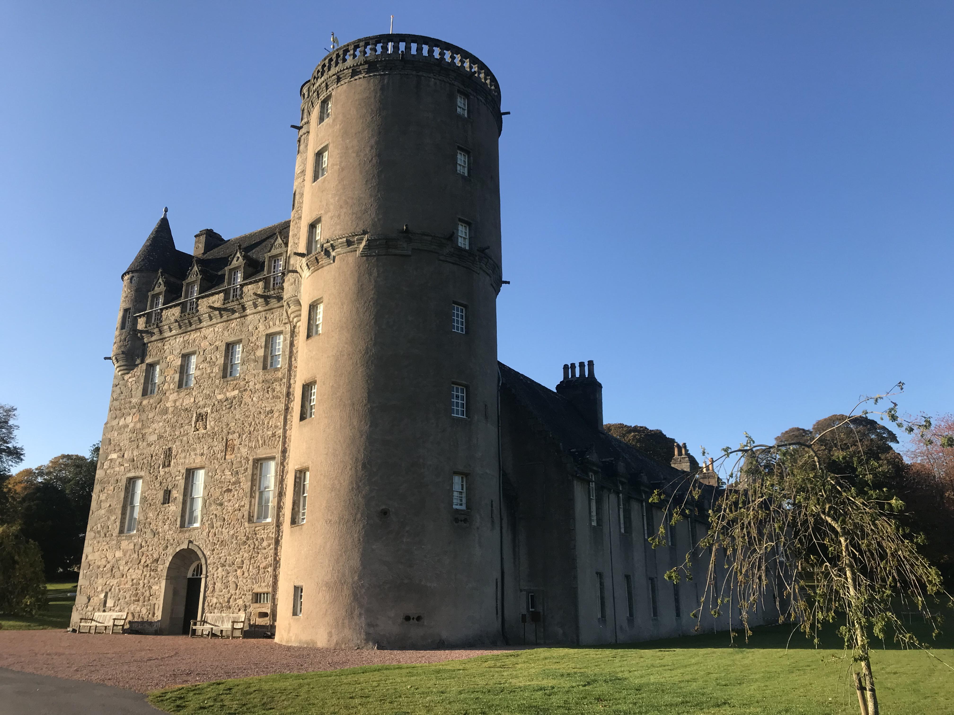 Castle Fraser, Aberdeenshire, Scotland r/castles