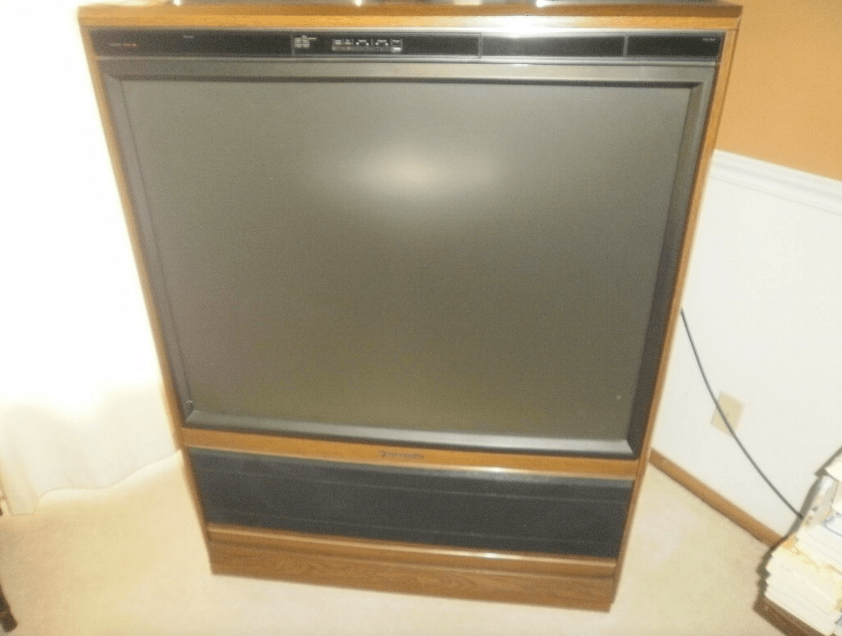 What is the model number and what year was this Panasonic 45" rear