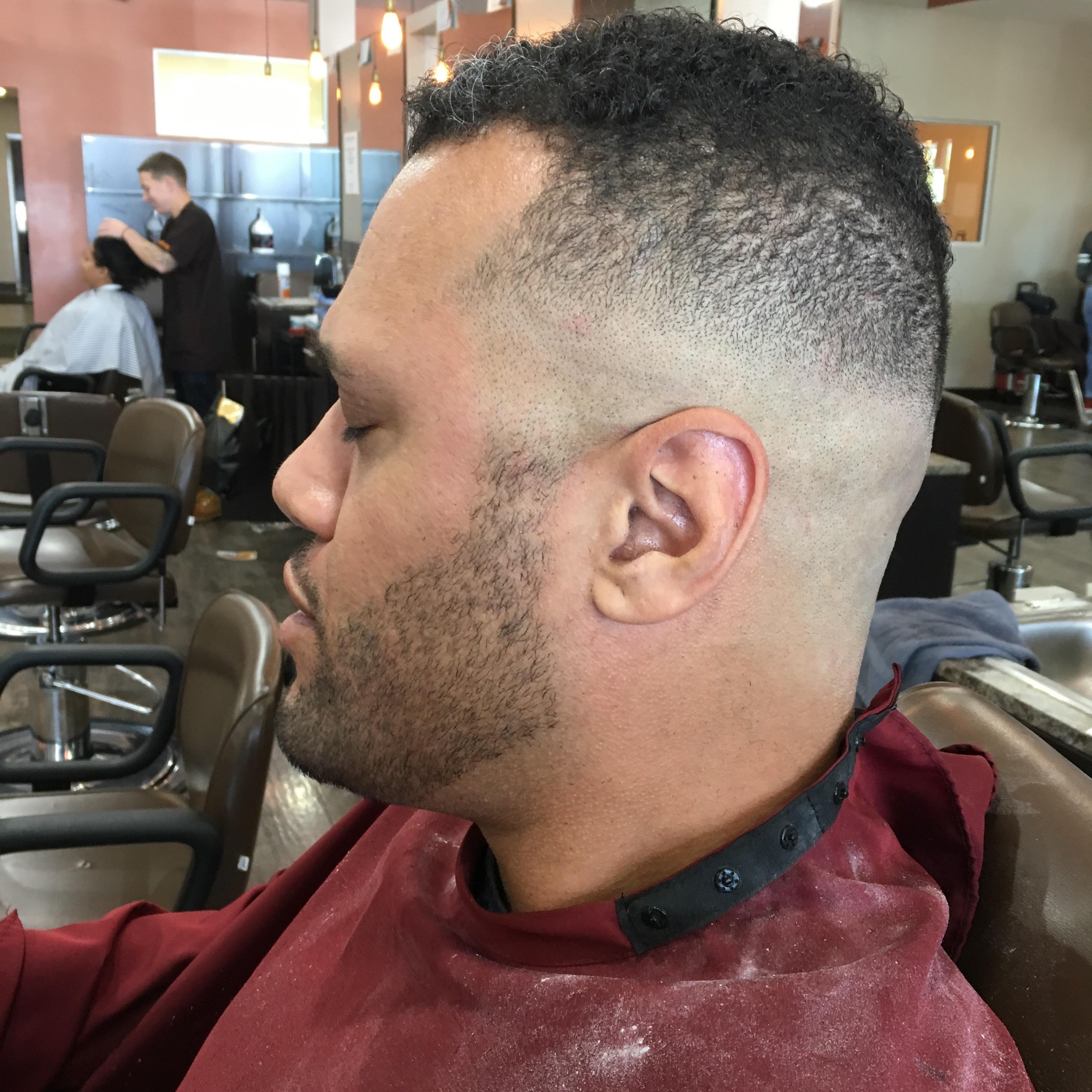 Learning to razor fade. Any tips? r/Barber