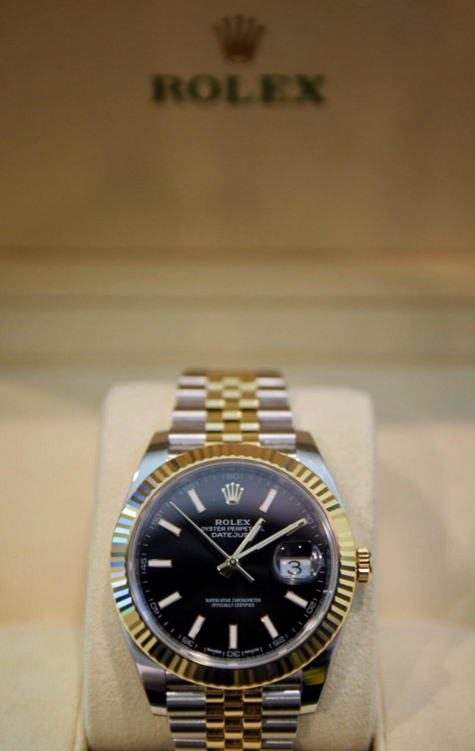 [Rolex] Datejust in black and gold r/Watches
