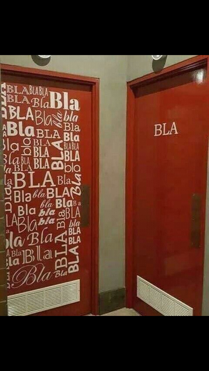 These restroom doors r/funny