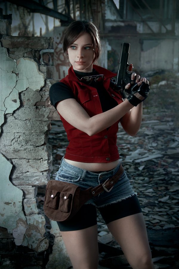 Claire Redfield Cosplay by Enji Night residentevil