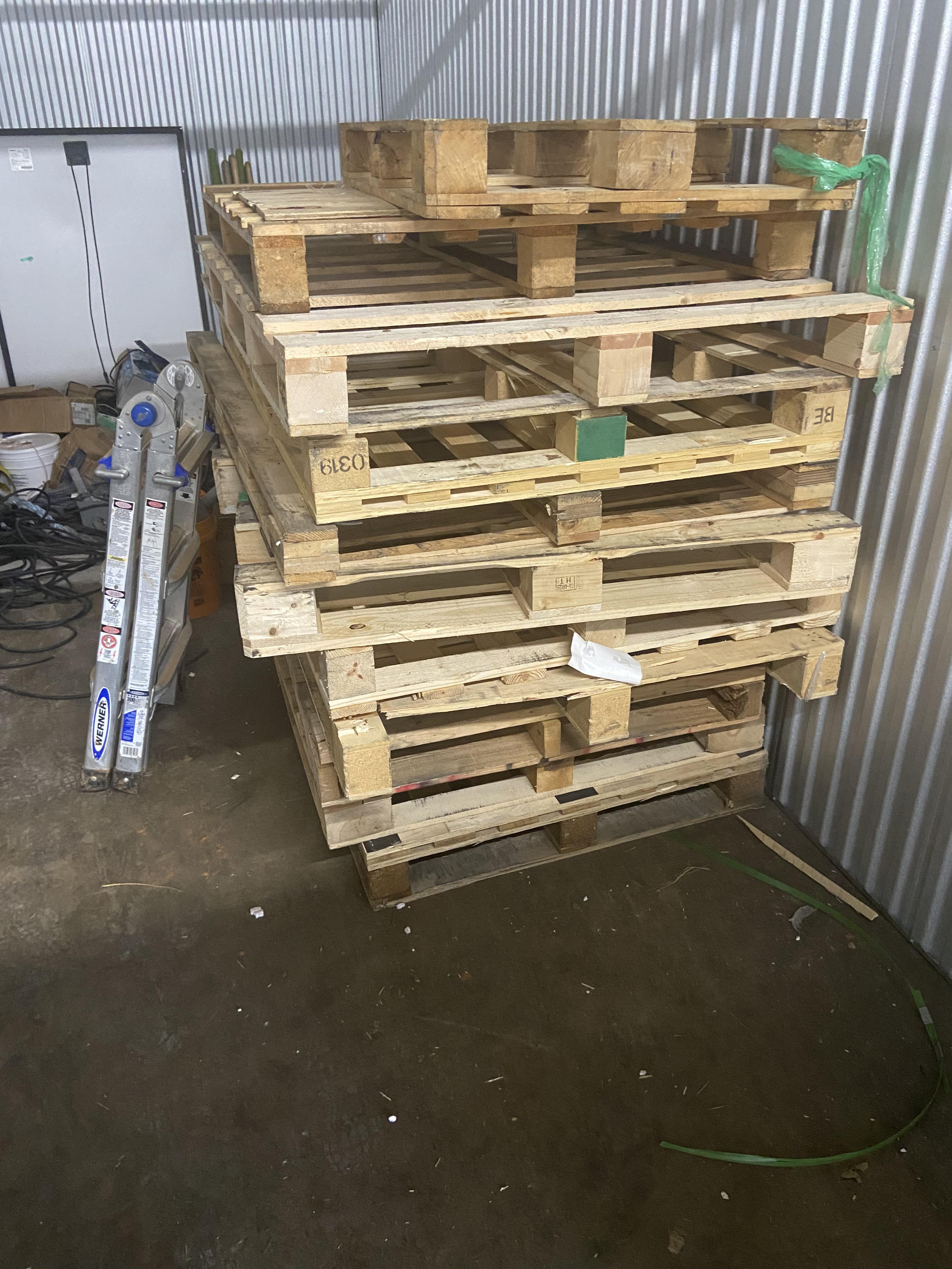 Anyone want a stack of pallets? Free in SW Atlanta r/Atlanta