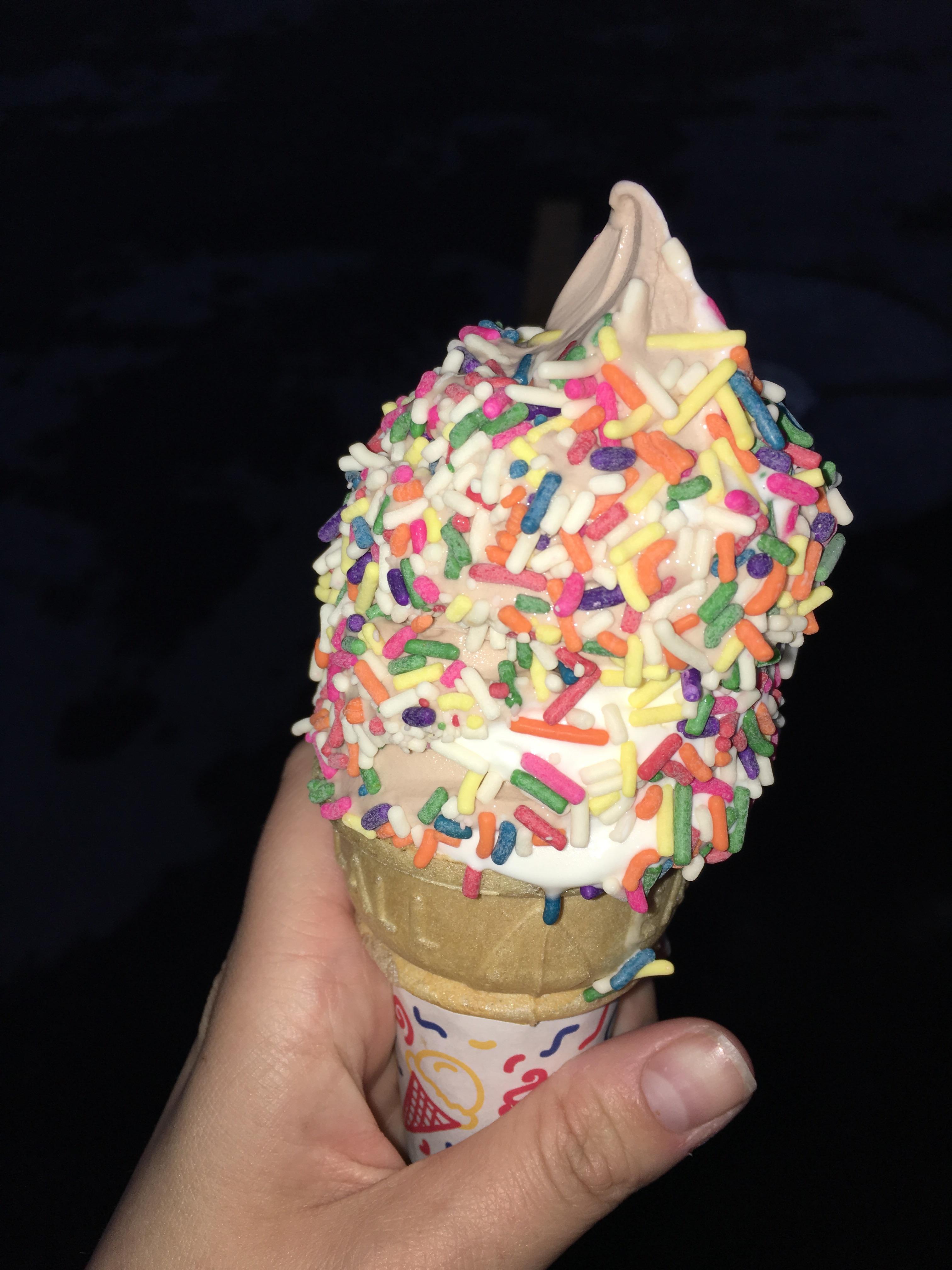 [I ate] chocolatevanilla swirl ice cream cone with sprinkles r/food