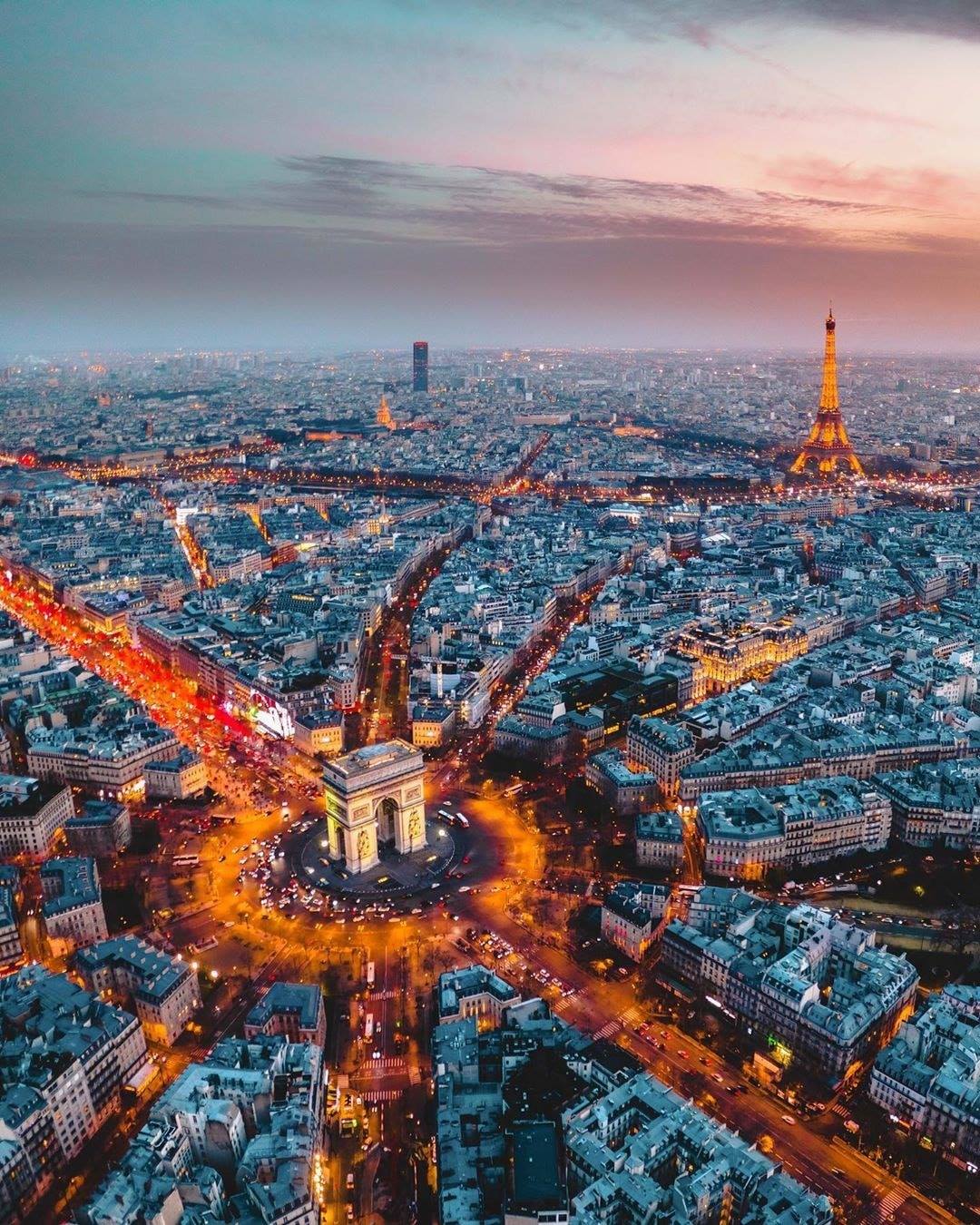 The city of lights, the city of love.(Paris,France) r/thatsverycool