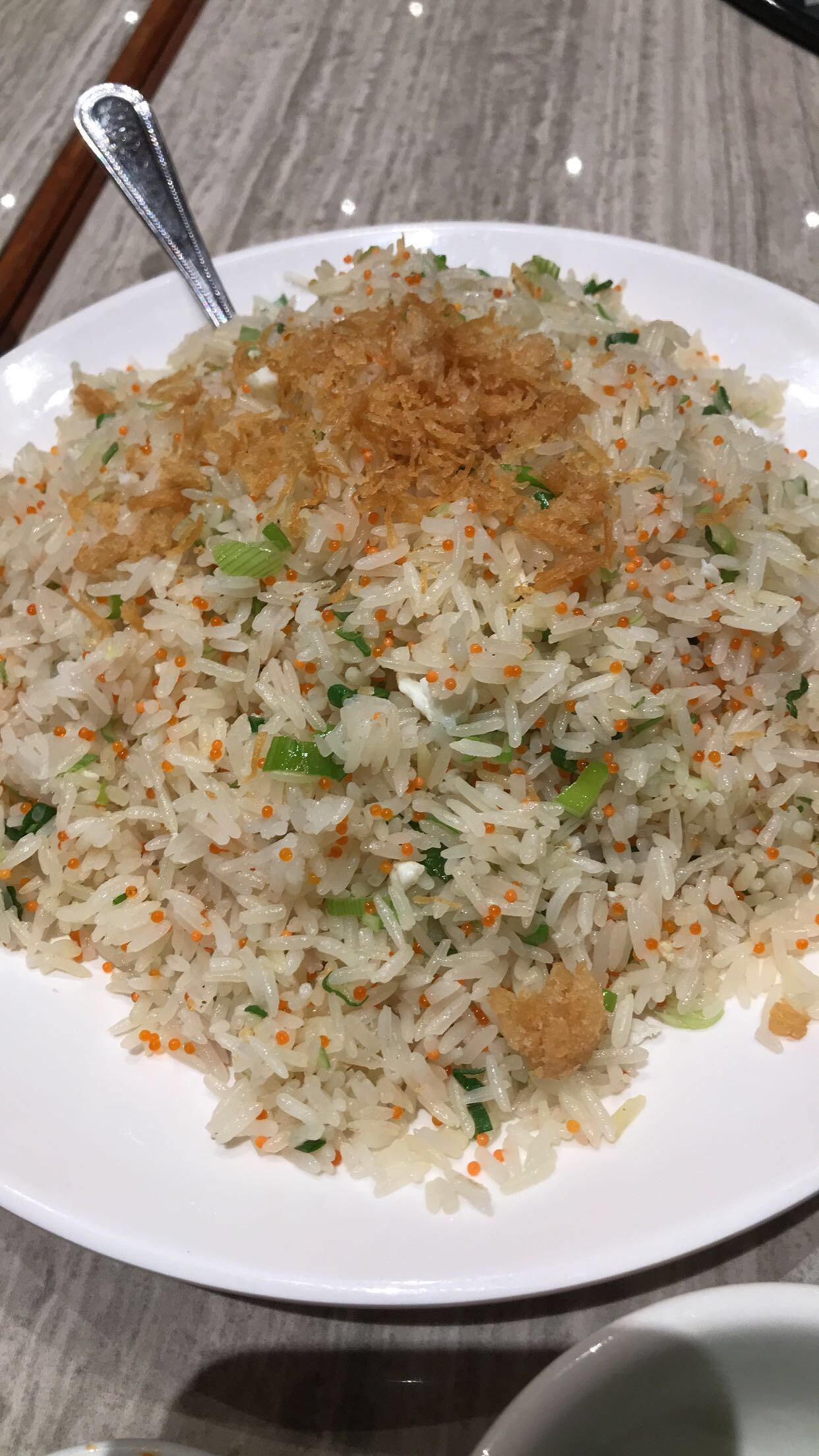 Dried scallop and tobiko fried rice [I ate] r/food