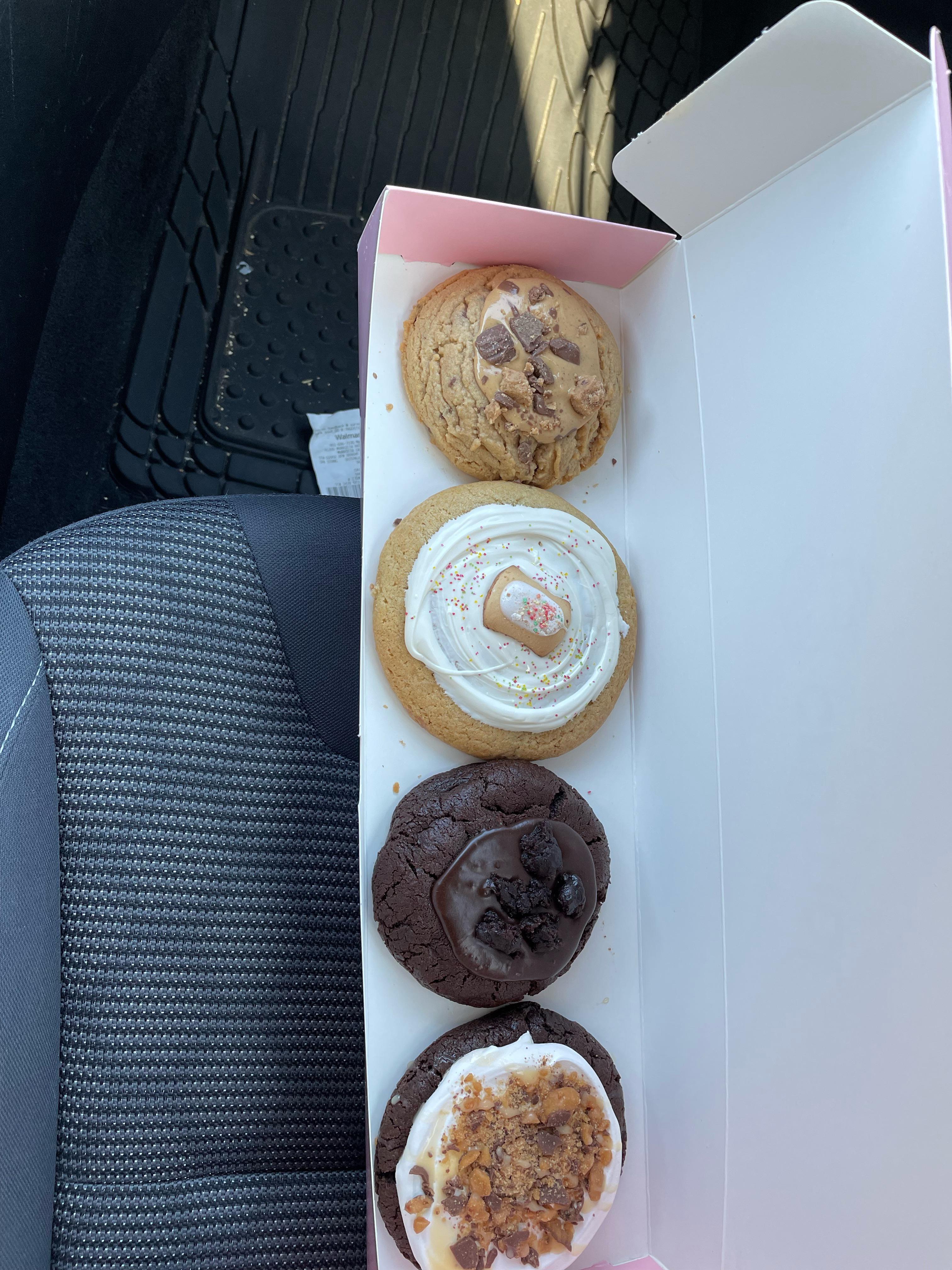 Menifee store peanut butter mystery cookie is it looked like Reese peanut butter cookie ? r