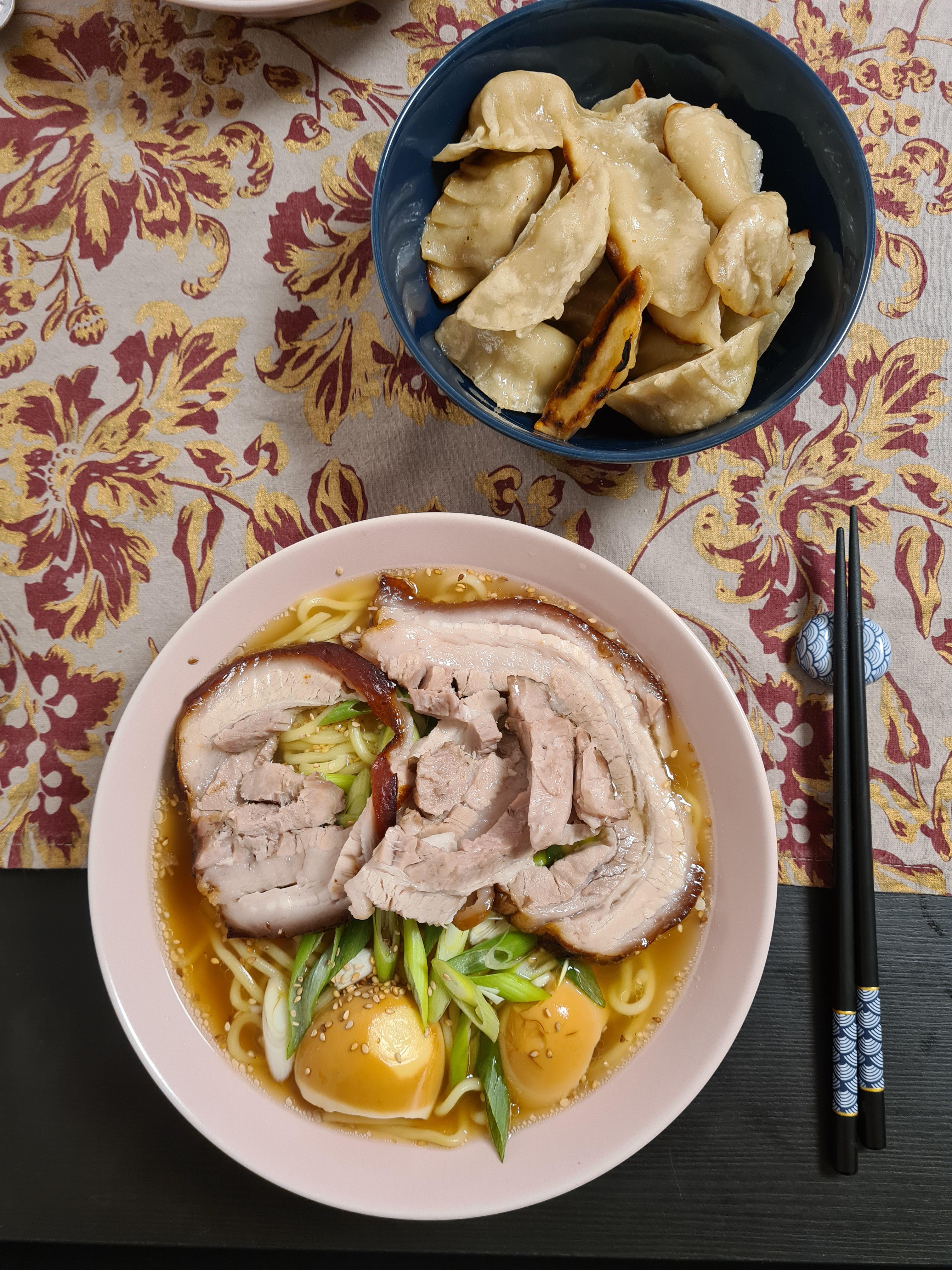 Heute gabs das Shoyu Ramen Rezept und dazu selbstgemachte Gyoza
