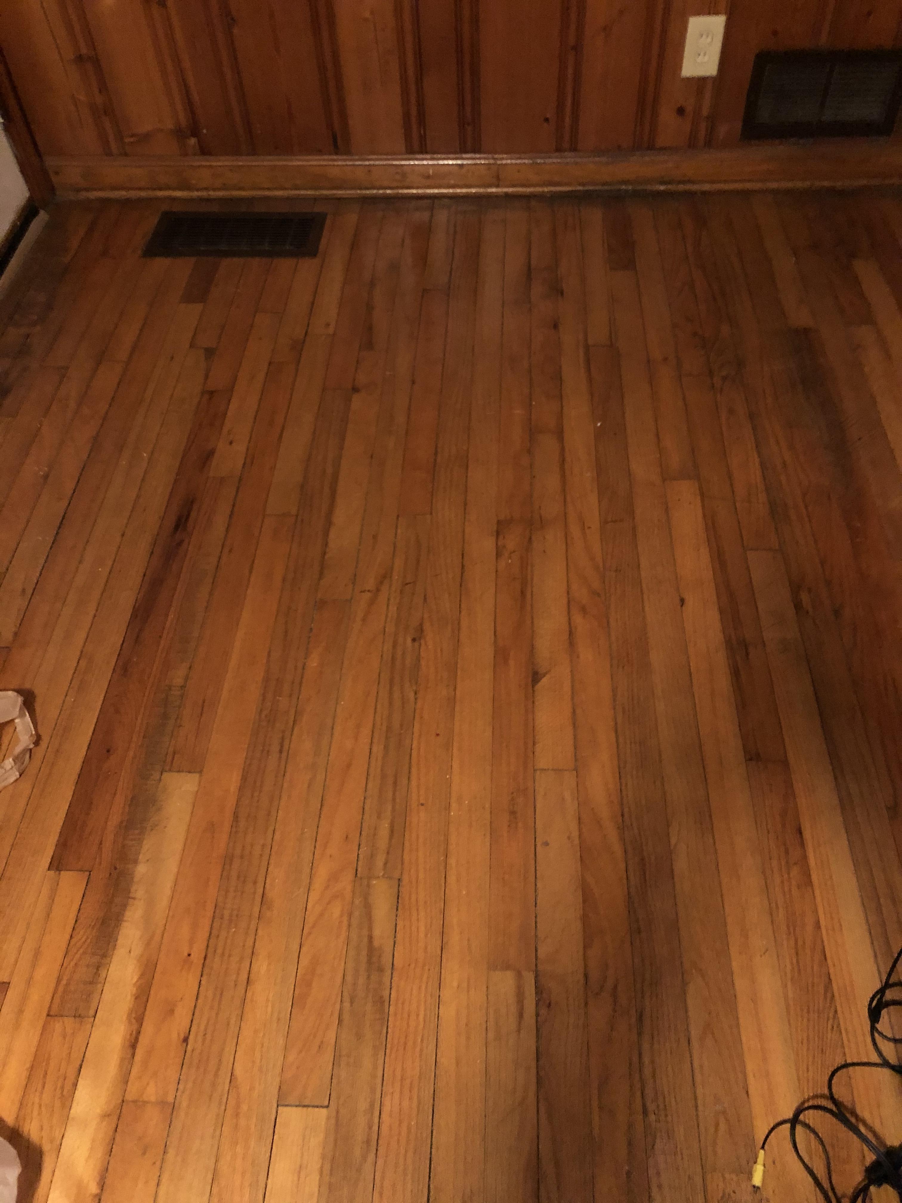 Best way to stain my hardwood floor darker? r/Flooring