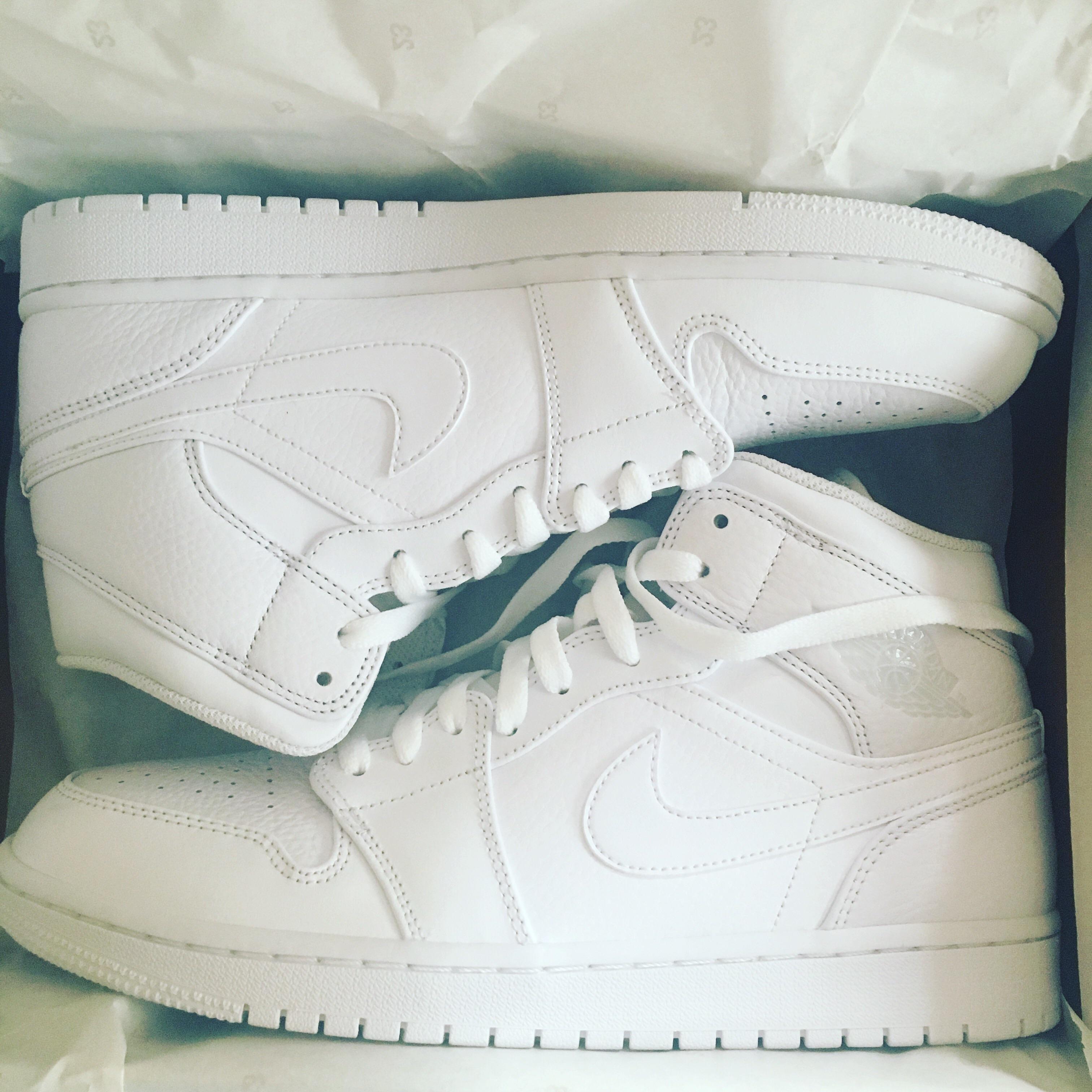 My first pair. r/Sneakers