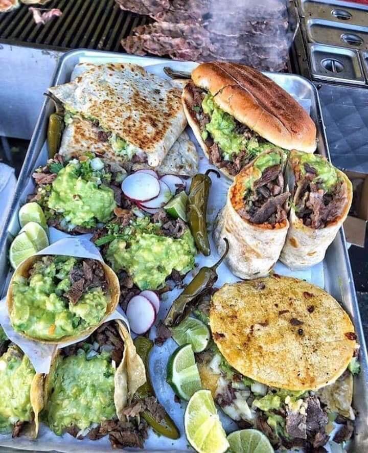 Tortas, tacos, burritos and quesadillas with guacamole r/FoodPorn