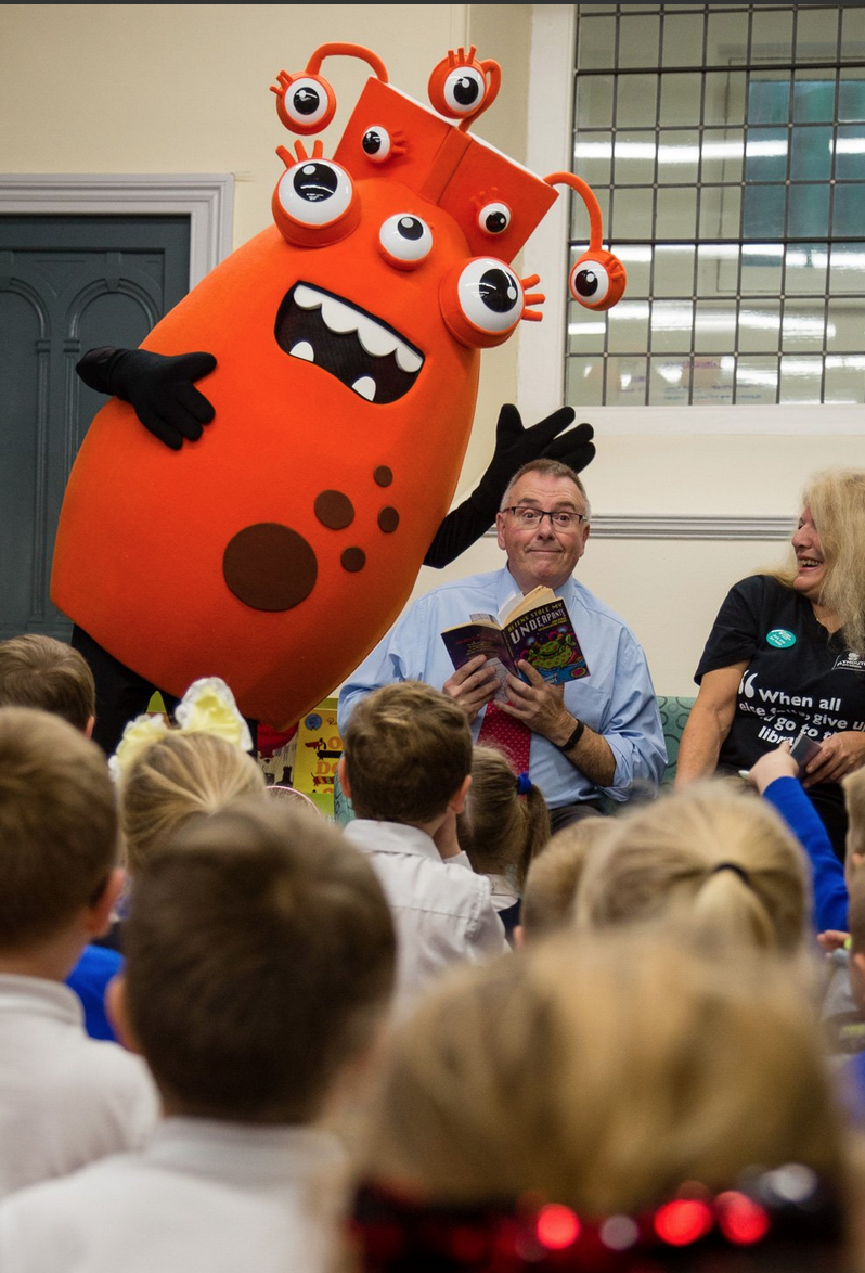 Plymouth Library's mascot to promote free library cards for Year One