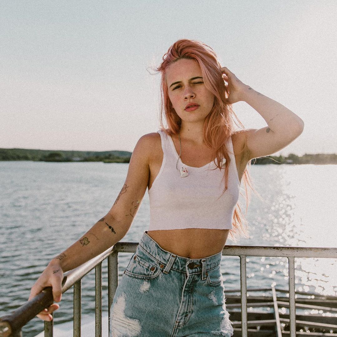Bea Miller - Celebrity ENF — CHYOA