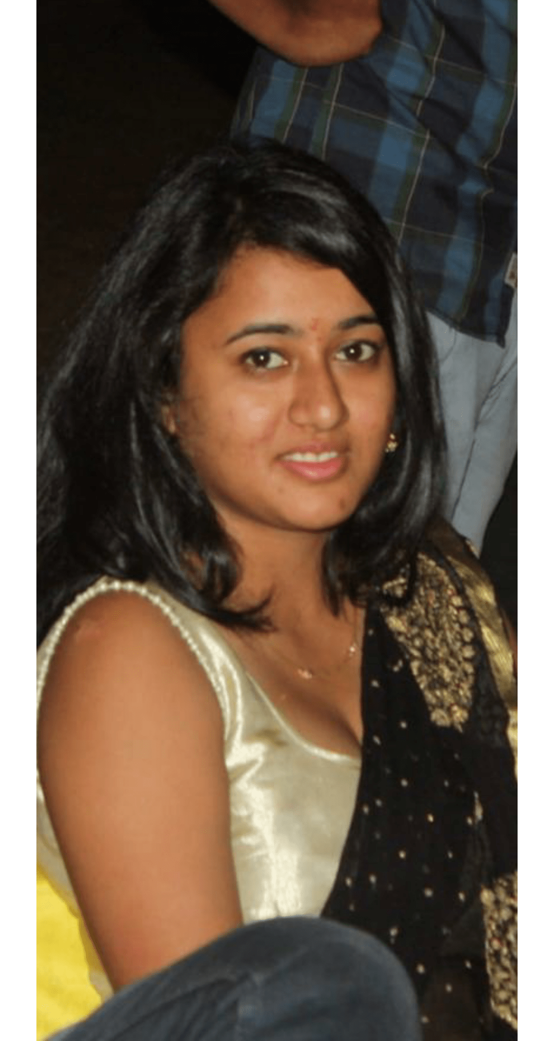 cleavage r/BlouselessSaree