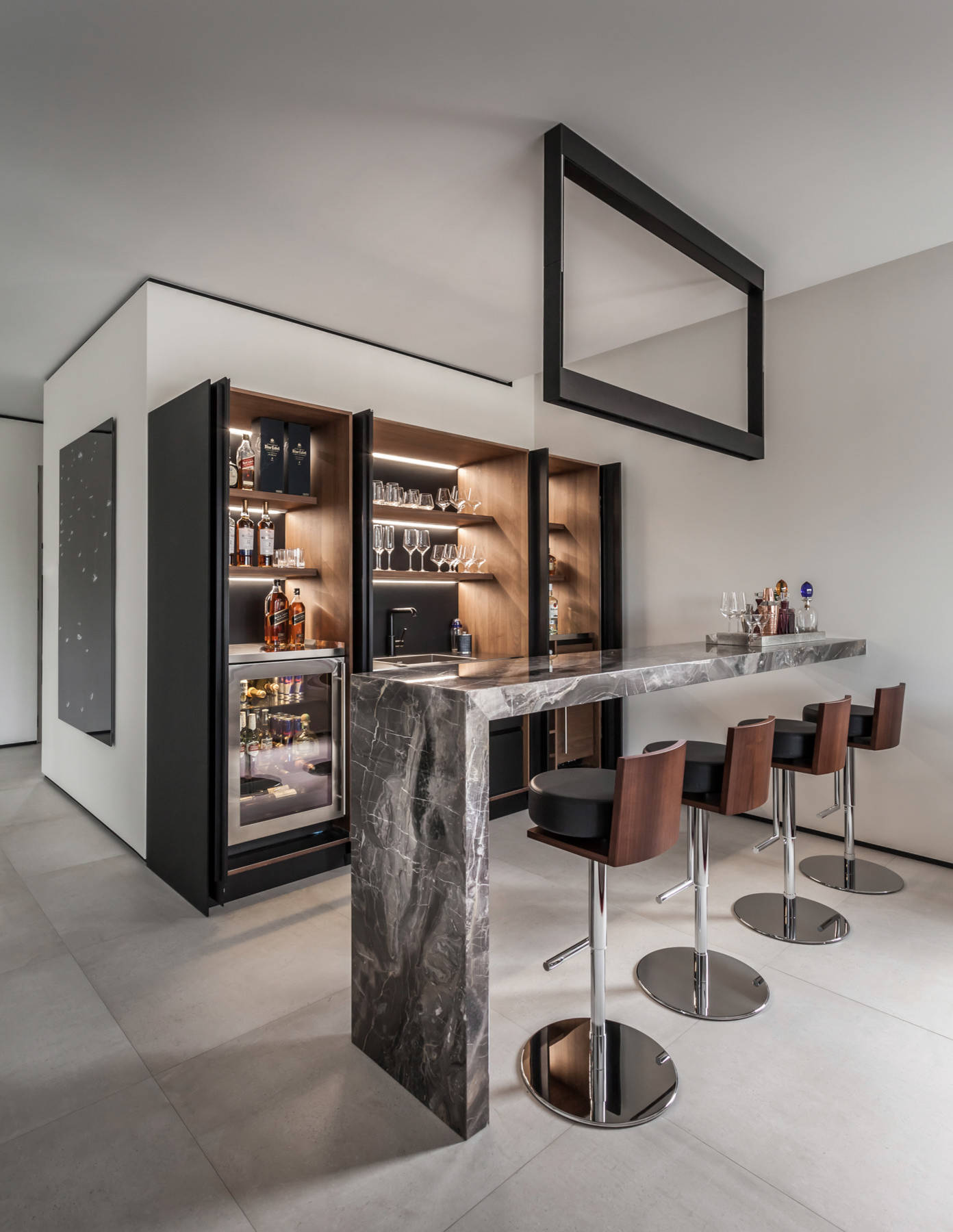 Contemporary Home Bar, Miami [1392x1800] r/RoomPorn