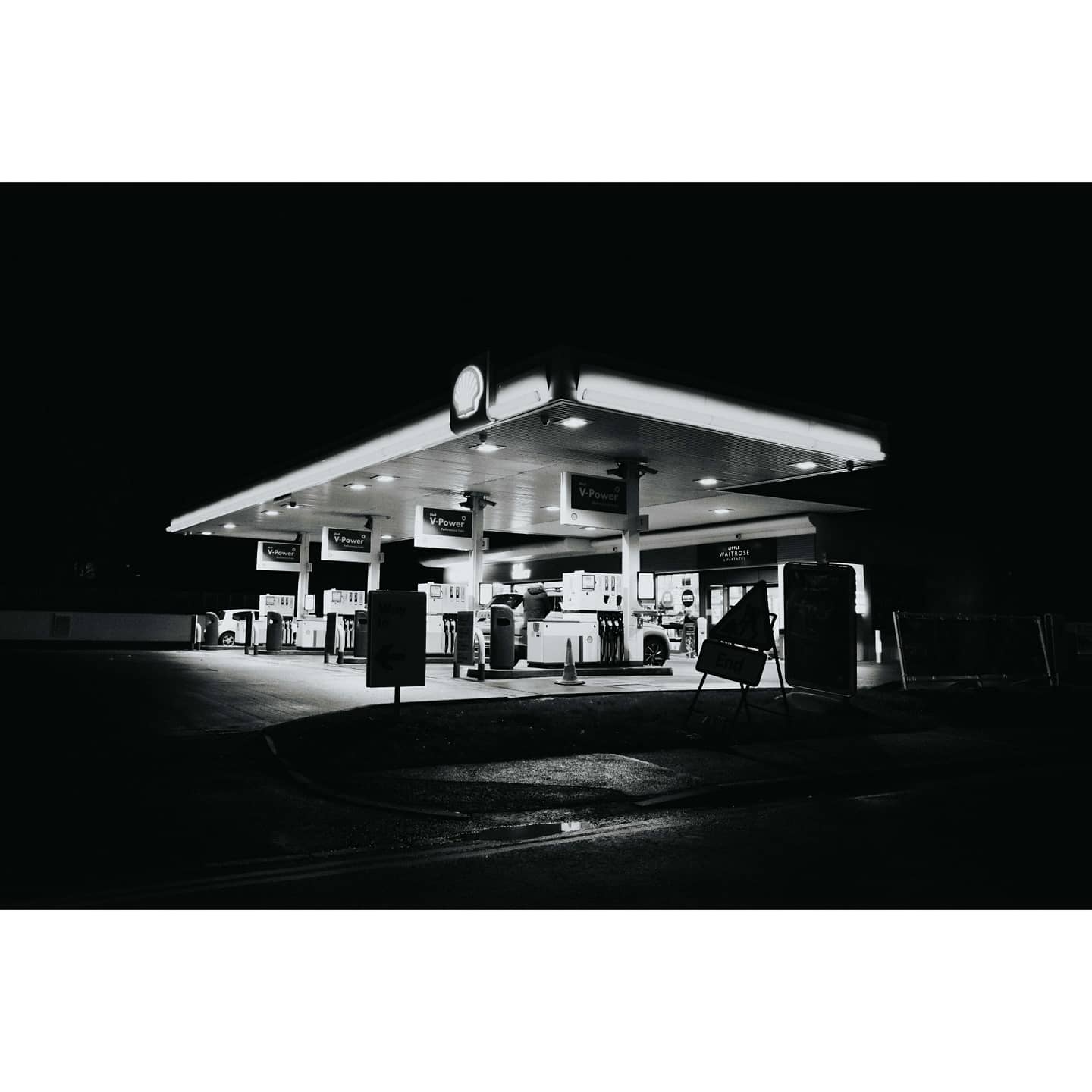 Ricoh GRIII Petrol Station r/ricohGR