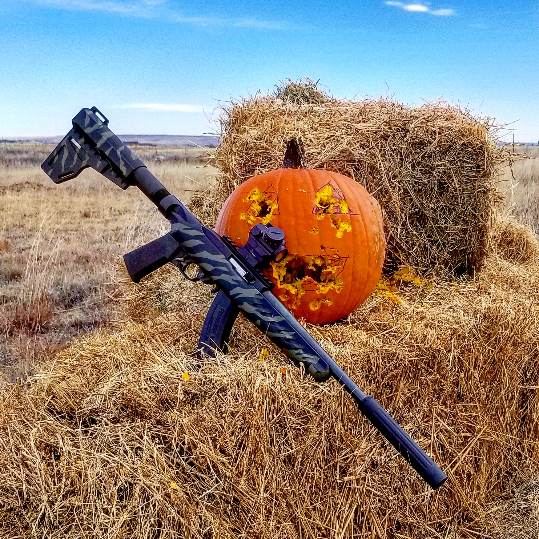 Had fun carving my pumpkin for Halloween r/guns