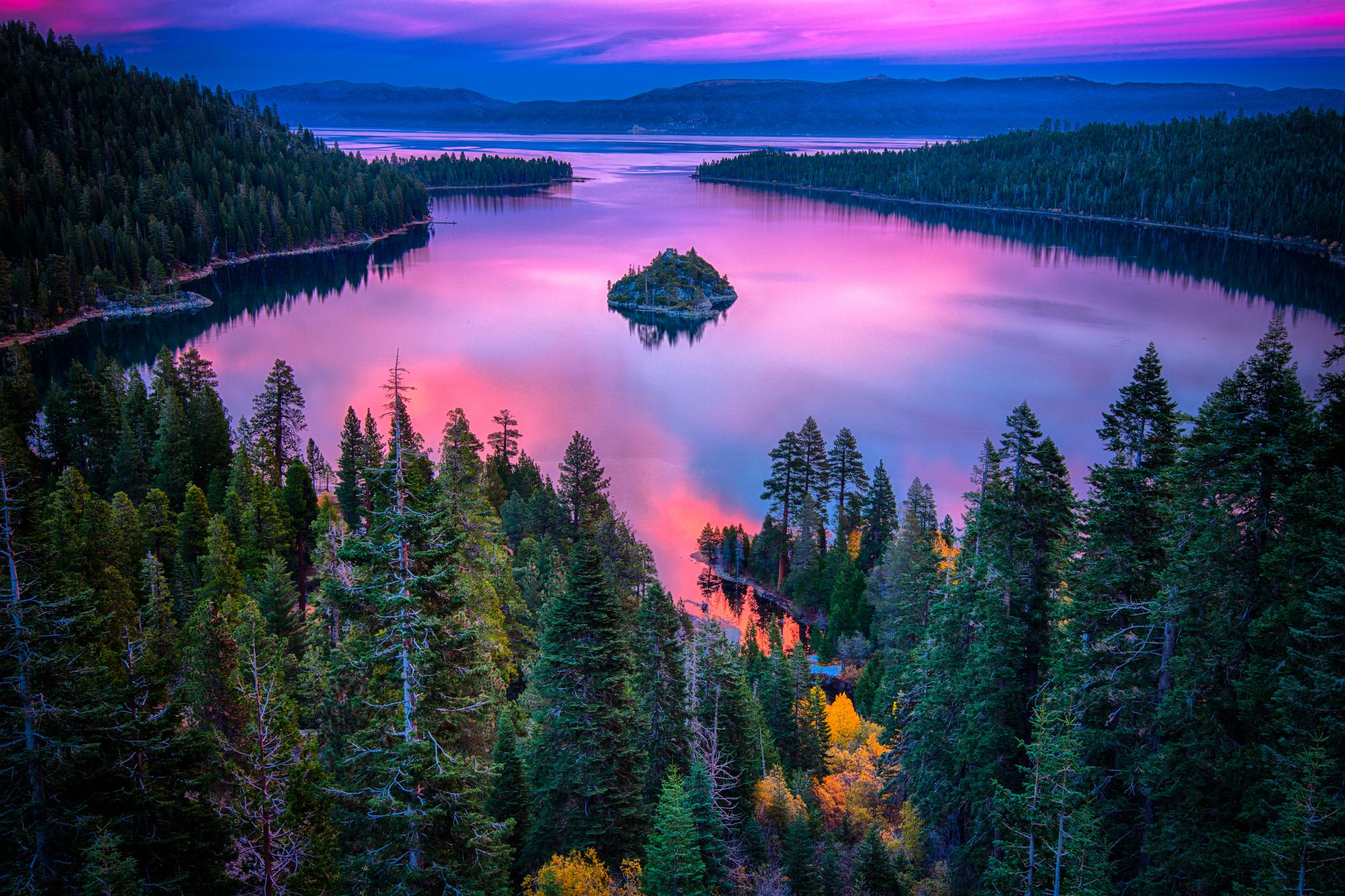 Lake Tahoe, Sierra Nevada, California, USA r/BeAmazed