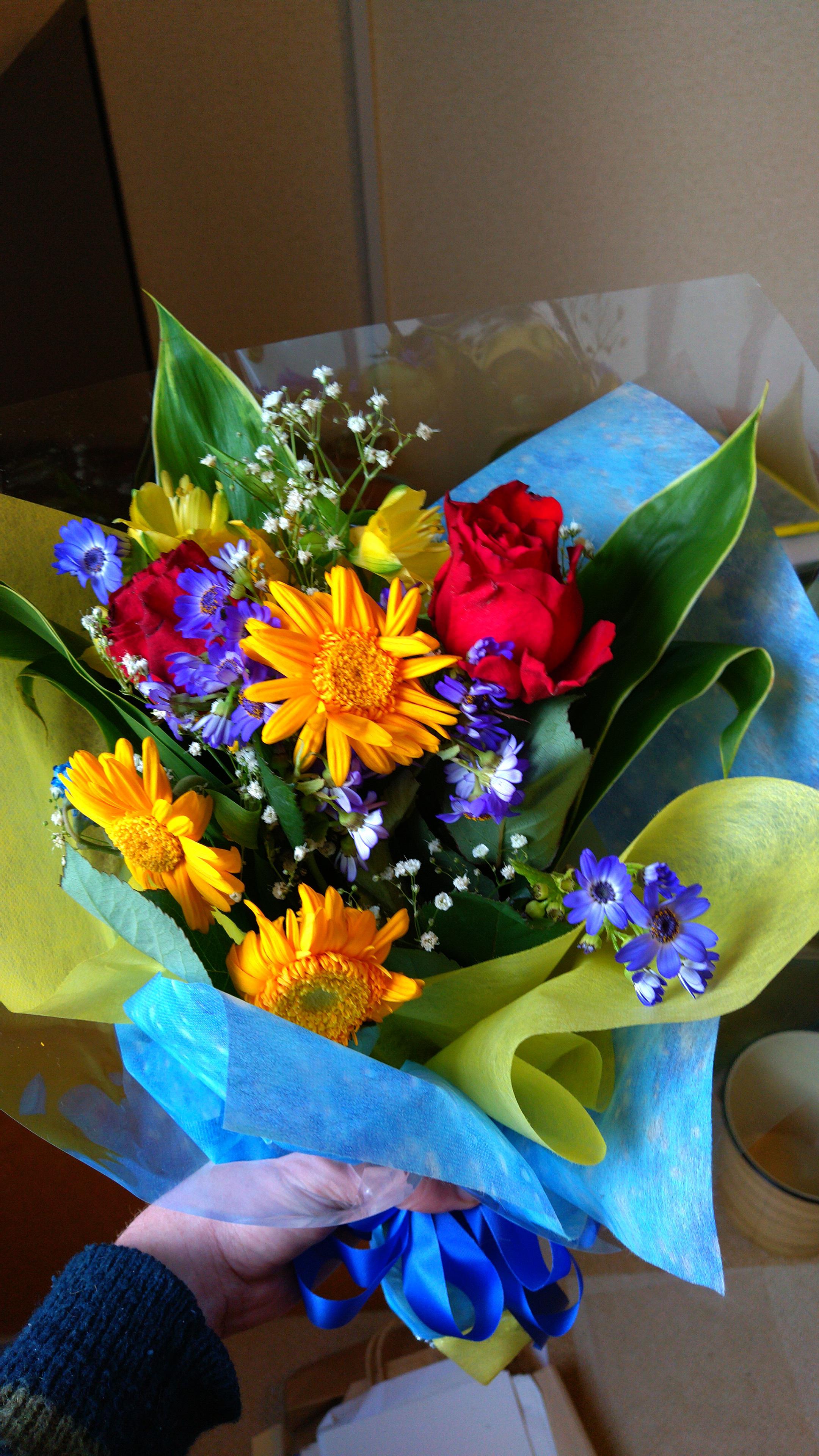 I, a 27 year old man, have been given flowers for the first time. r/pics