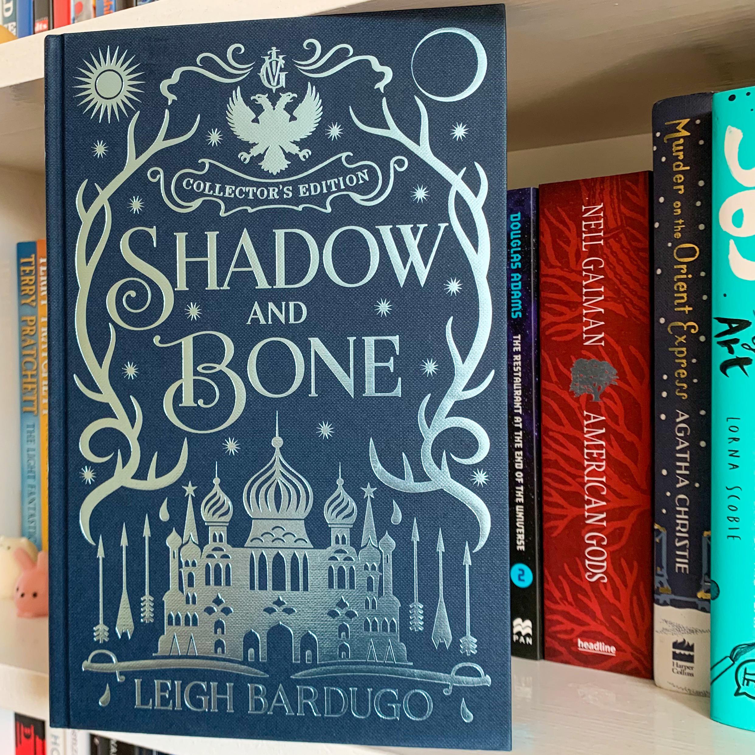 Shadow And Bone Shadow And Bone The Collector S Edition