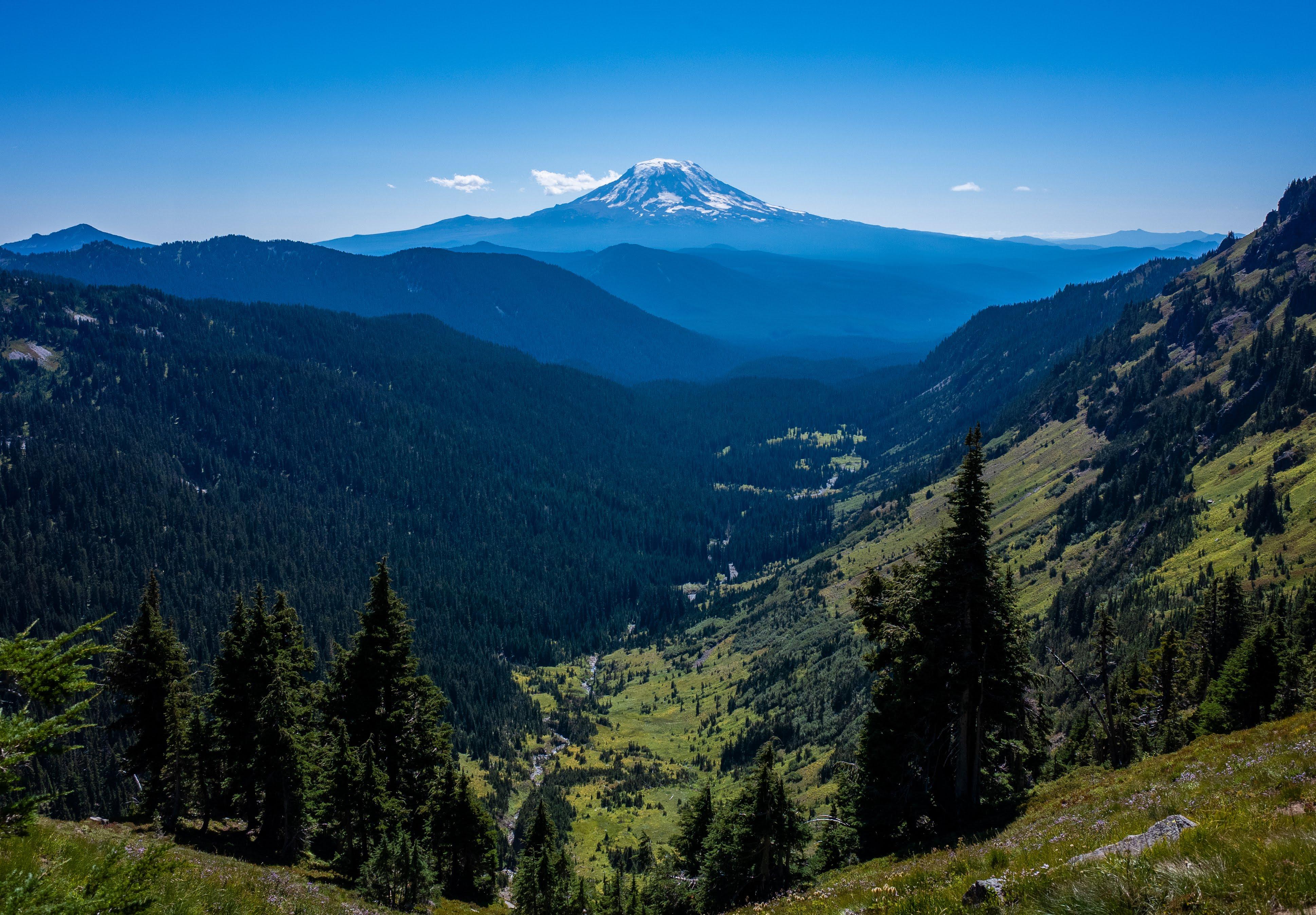 The Stunning Mount Adams Goat Rocks Wilderness, WA [OC] [ 4600 x 2400