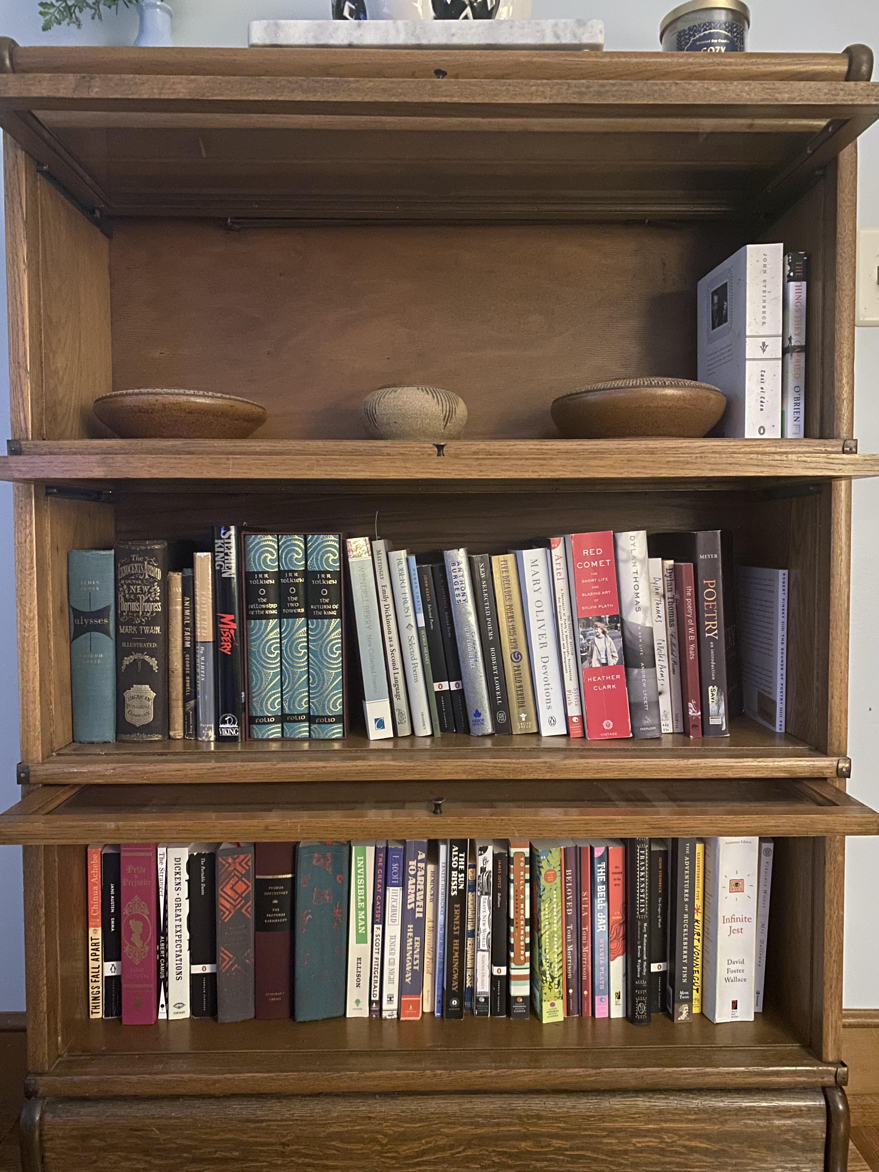 Classics/poetry shelf… what am I missing?? r/bookshelf