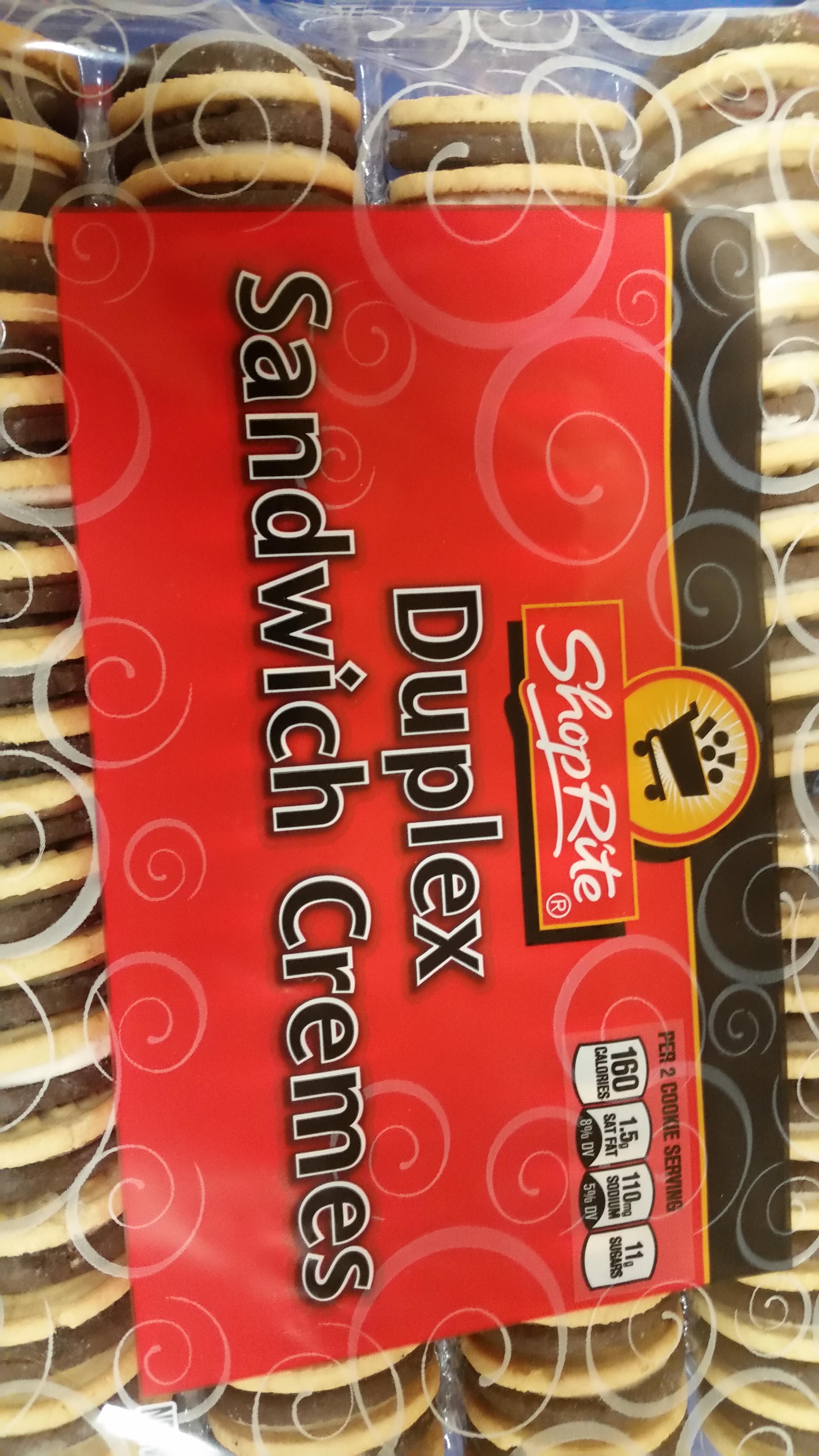 Mmmm... Shoprite duplex sandwich cremes. r/crappyoffbrands