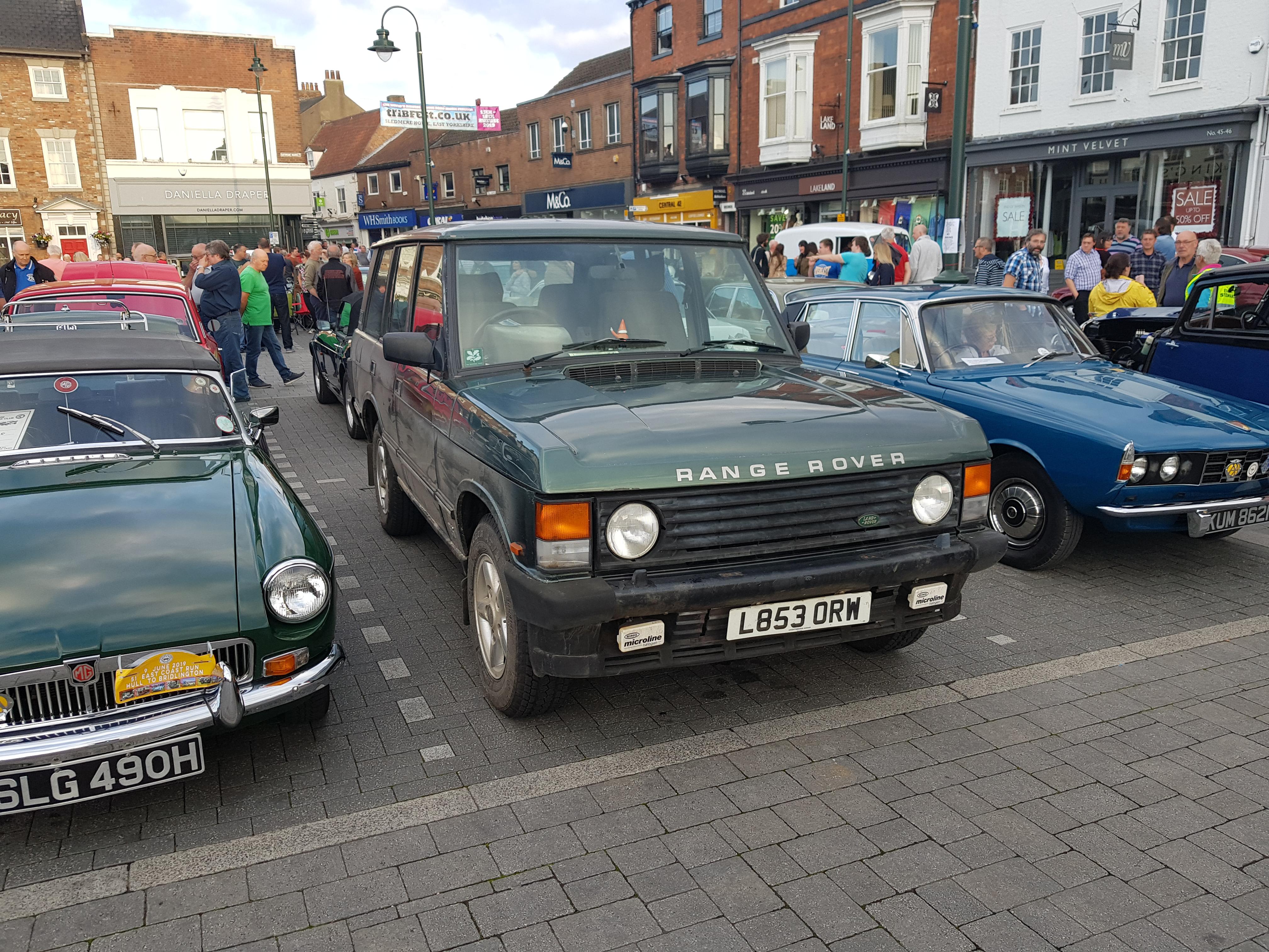 Saw a starter car at my local classic car show r/The_Dennis